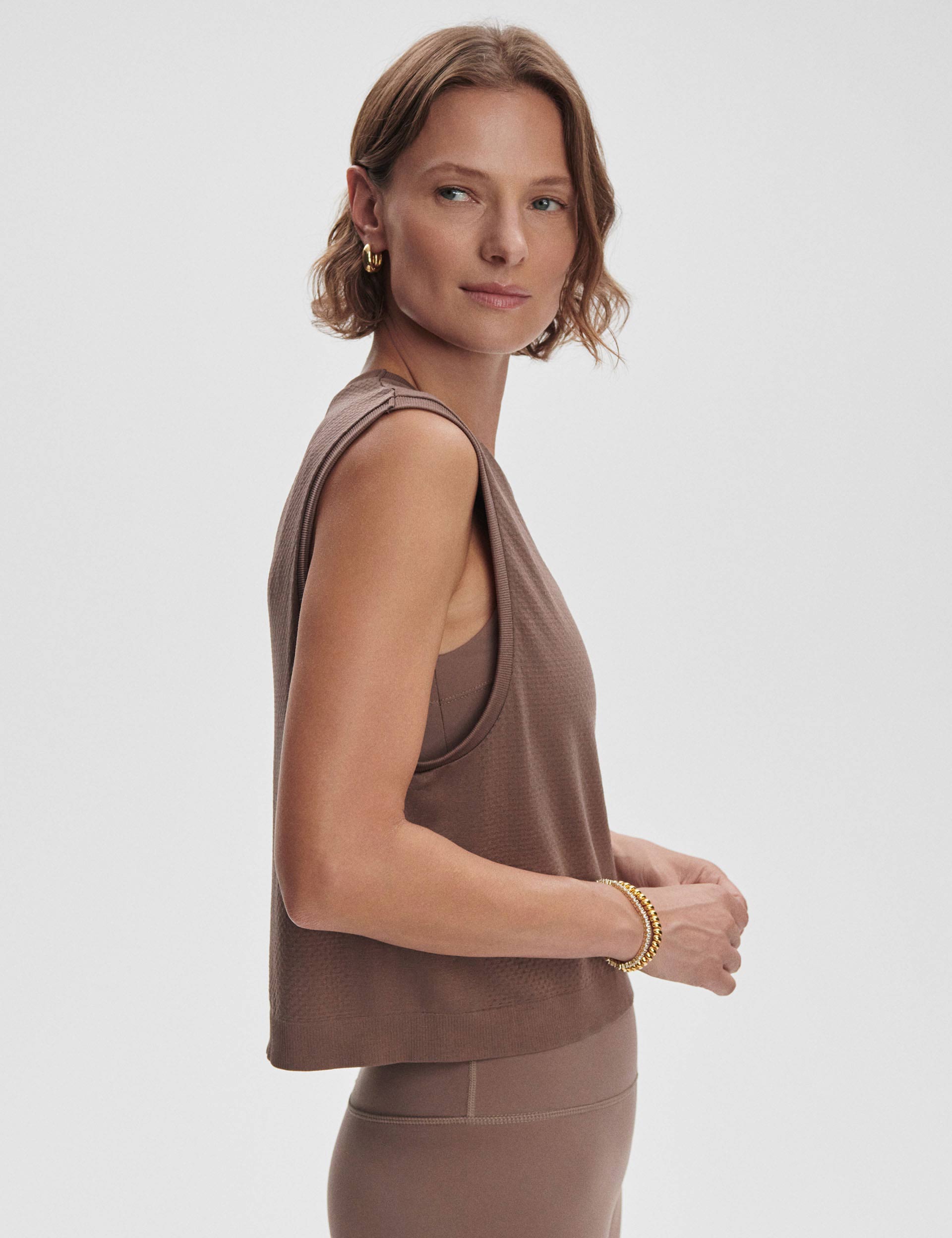 Page Seamless Crop Tank Top - Deep Taupe | Women's Fashion Stretch Yoga Shirt for Workout, Gym & Casual Wear