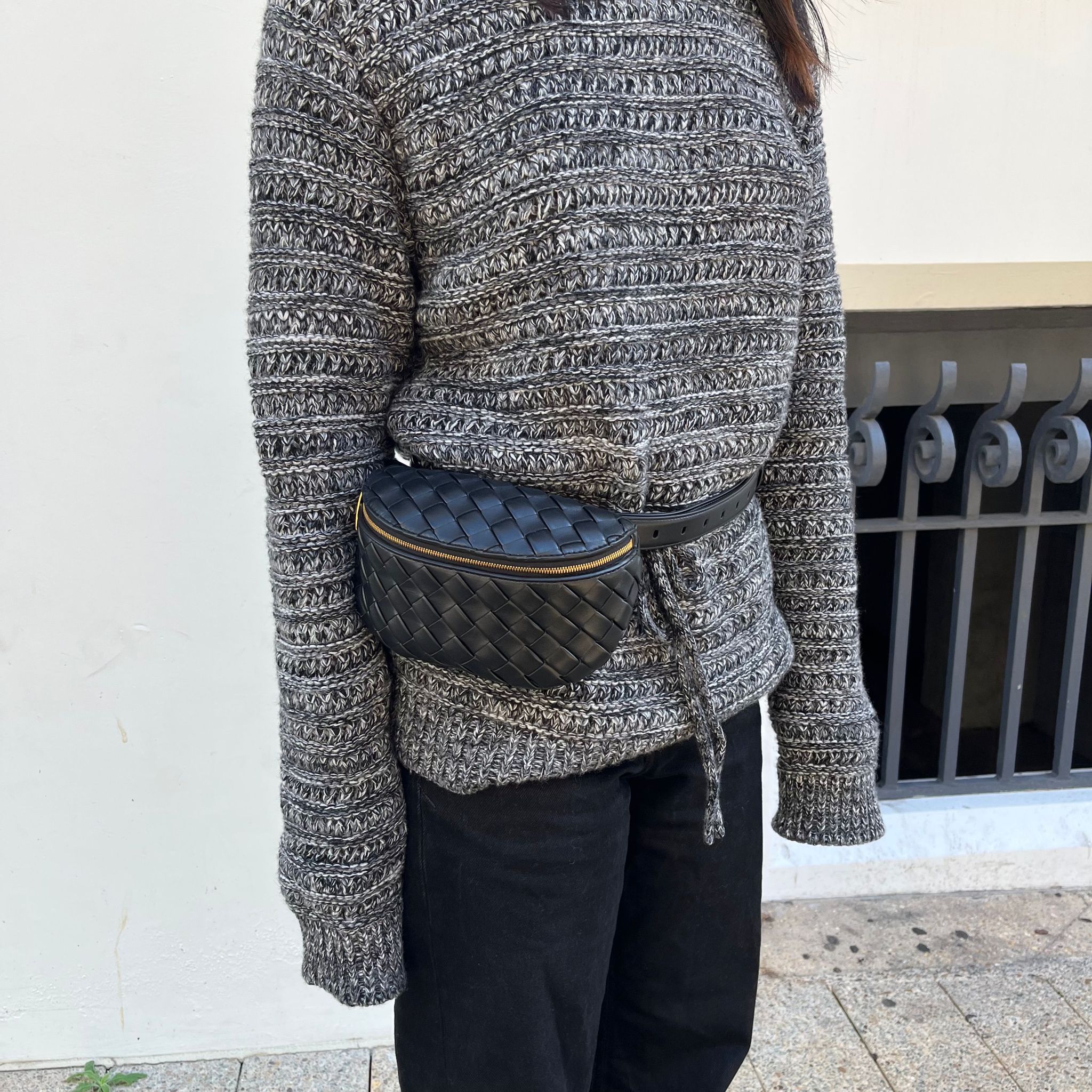 Intrecciato Padded Belt Bag for Women - Stylish Black Crossbody Fanny Pack | Perfect for Travel, Gym & Everyday Use