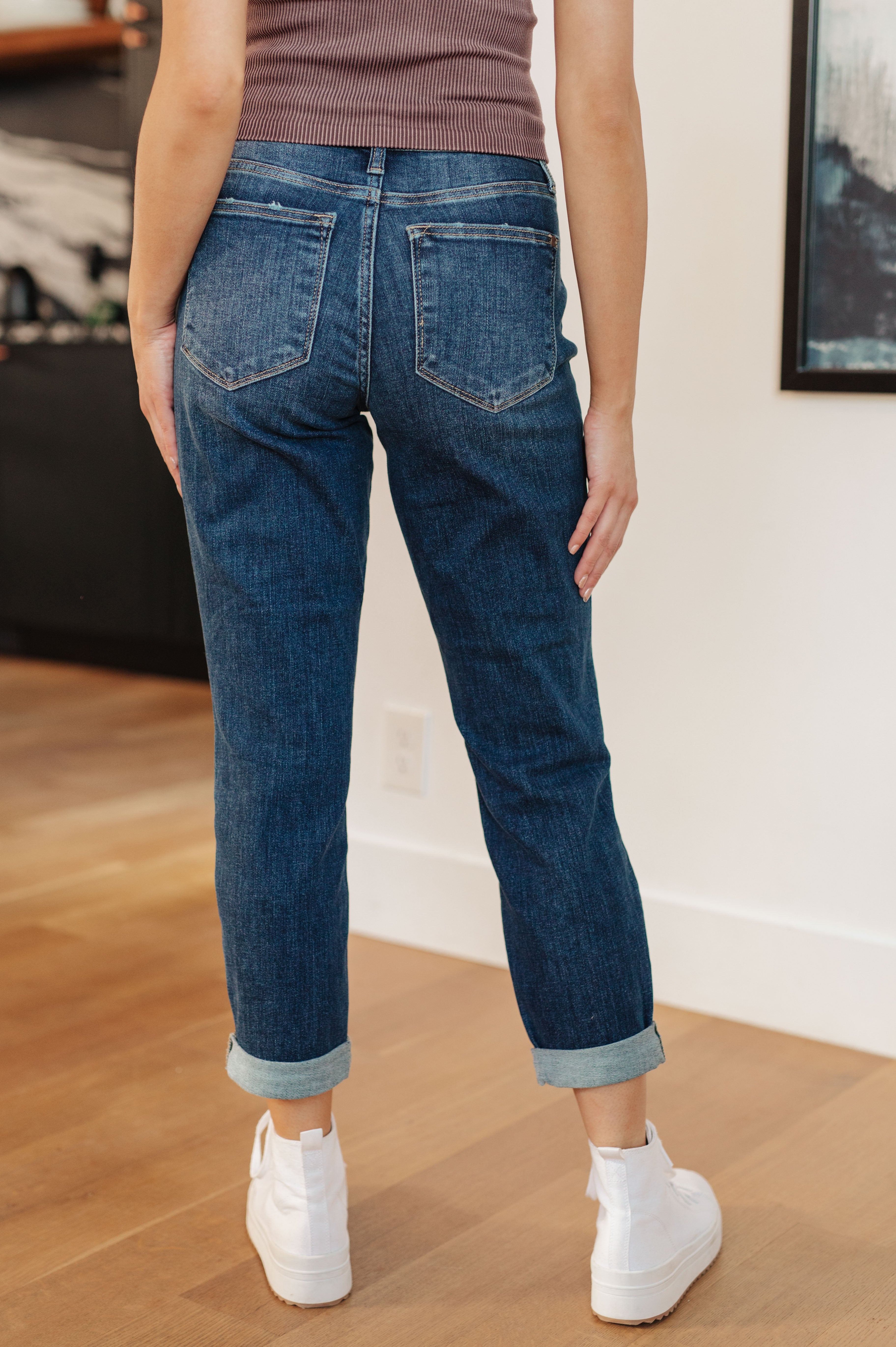 London Midrise Cuffed Boyfriend Jeans for Women - Comfortable Stretch Denim Pants, Casual High Waist Distressed Jeans for Everyday Wear, Street Style & Weekend Outfits