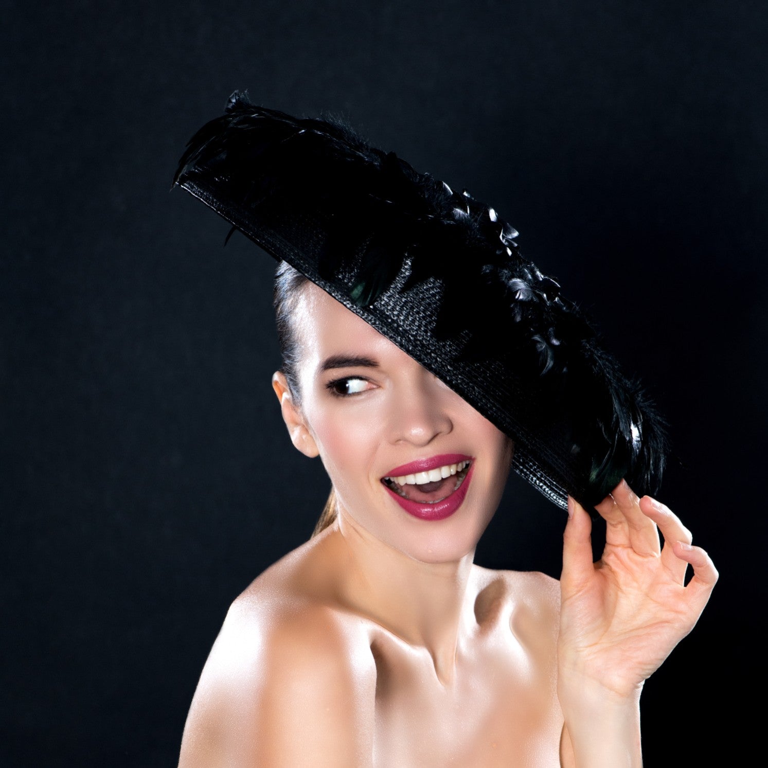 BW6402 Women's Elegant Black Feathered Dress Hat for Weddings, Parties & Special Occasions - Fashionable Wide Brim Hat with Feather Accents