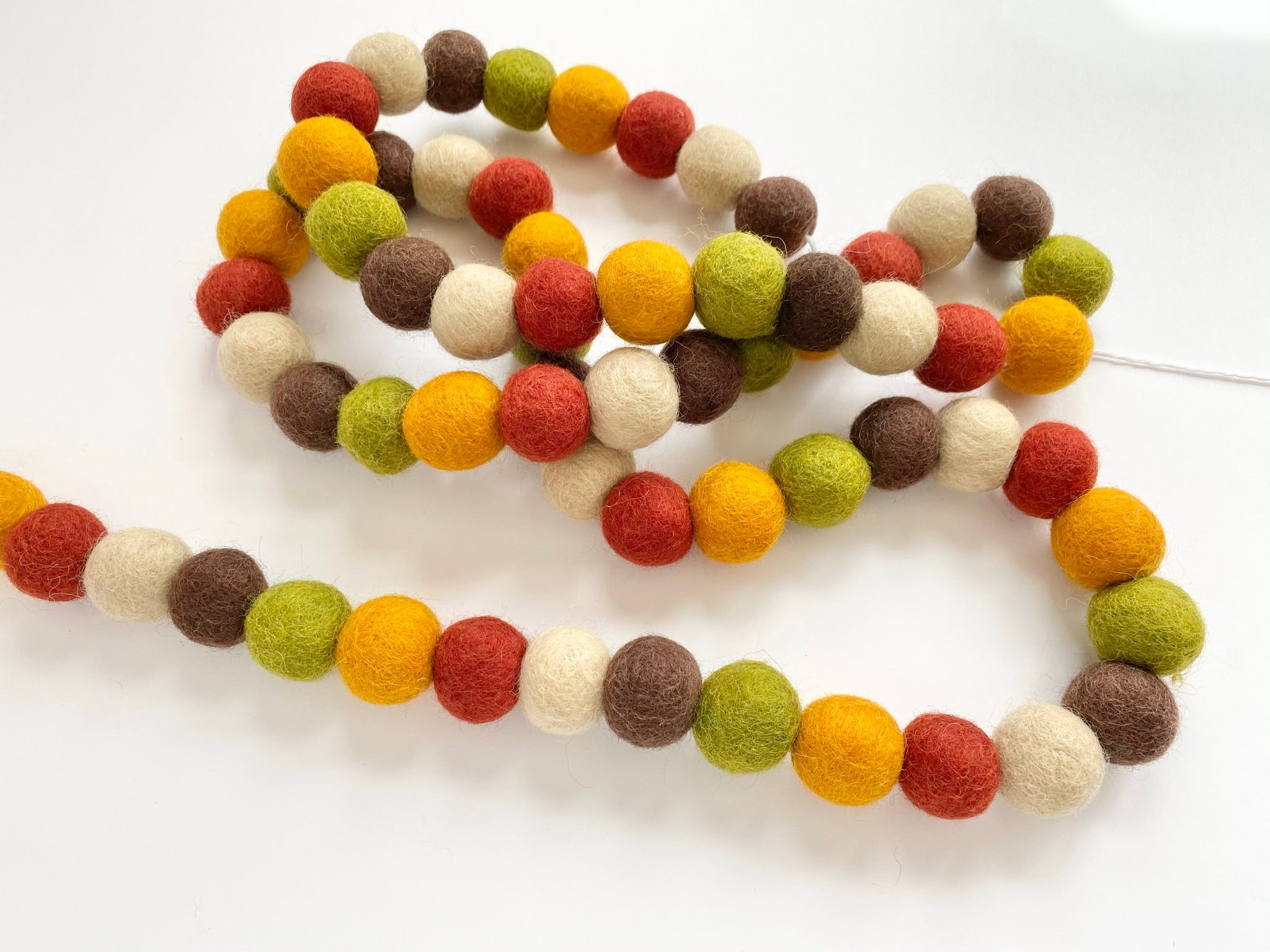 Thanksgiving Themed Garland - Festive Fall Decor for Home, Fireplace & Holiday Parties | Autumn Harvest Decoration for Thanksgiving Dinner & Seasonal Celebration