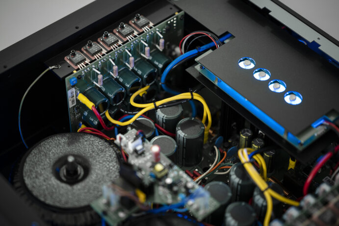 Musical Fidelity Nu Vista 800.2 Integrated Stereo Amplifier - High-End Audio System for Home Theater & Music Listening