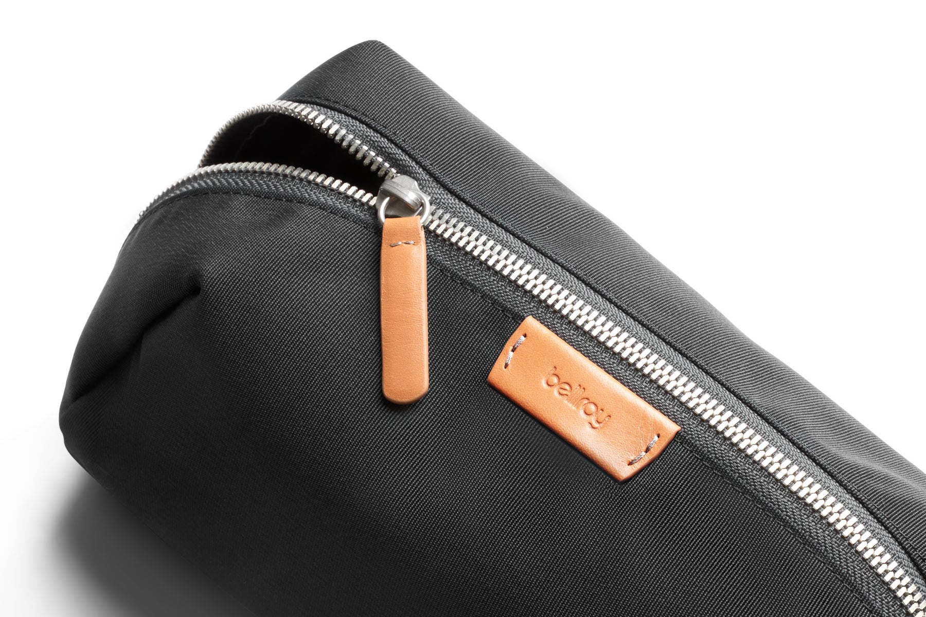 Bellroy Premium Travel Toiletry Kit - Water-Resistant Organizer for Men & Women - Perfect for Airplane, Gym, Camping & Business Trips