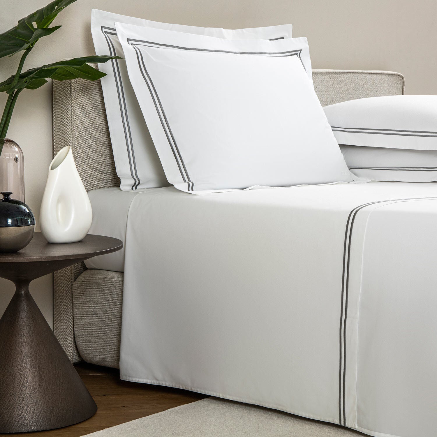 Frette Hotel Classic King Size Sham - Premium White & Grey Pillowcase for Luxury Bedding | Perfect for Upscale Hotels, Master Bedrooms & Elegant Home Decor