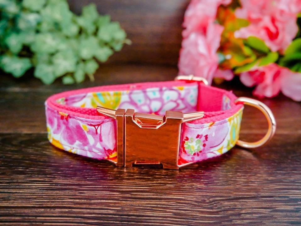 Stylish Tropical Flower Dog Collar - Durable & Adjustable Pet Collar for Small & Medium Dogs - Perfect for Walks, Training & Outdoor Adventures