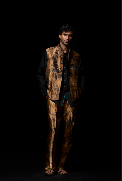 Elegant Beige Silk Brocade Vest with Zig Zag Pattern - Perfect for Weddings, Parties & Formal Occasions