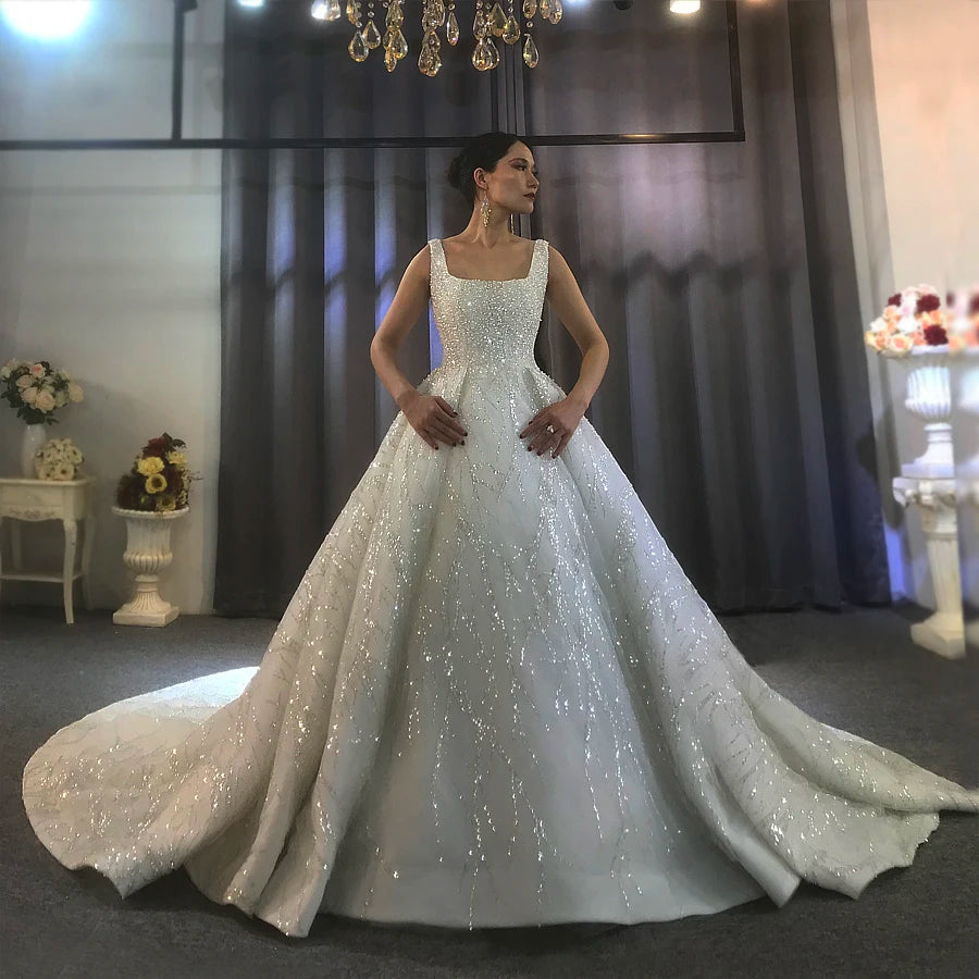 Elegant Sleeveless Ball Gown Wedding Dress with Lace Beading & Straps - Perfect for Bridal, Prom, Evening Gala & Formal Occasions