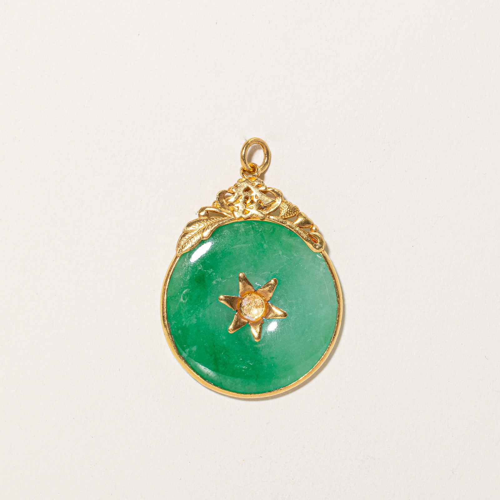 Exquisite Chinese Donut Jadeite Pendant - 20.00ct Natural Green Jade Jewelry for Women | Perfect for Gifts, Meditation & Spiritual Healing