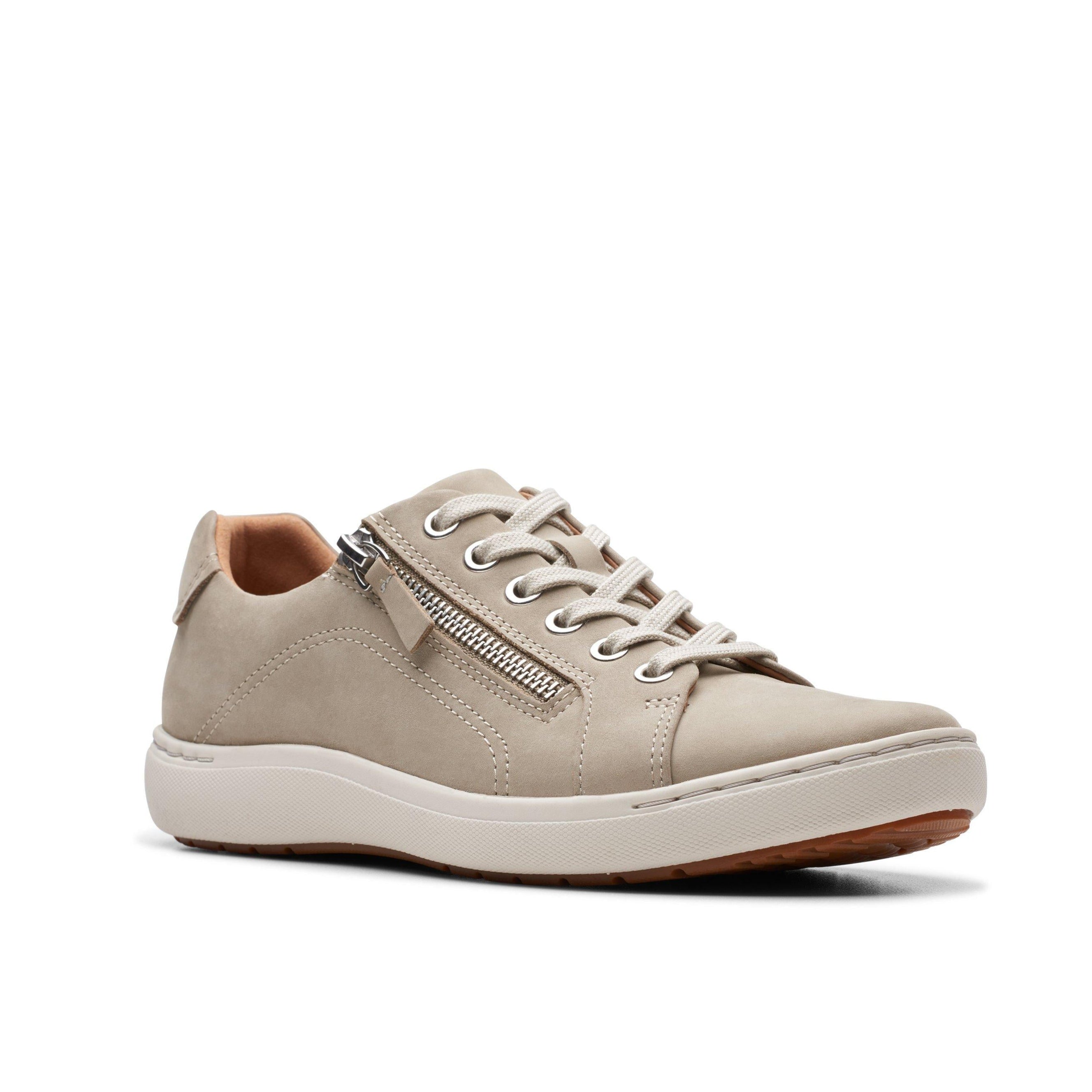 CLARKS NALLE LACE Women's Comfortable Walking Shoes - Medium & Wide Width Options for All-Day Wear - Perfect for Work, Travel & Casual Outings