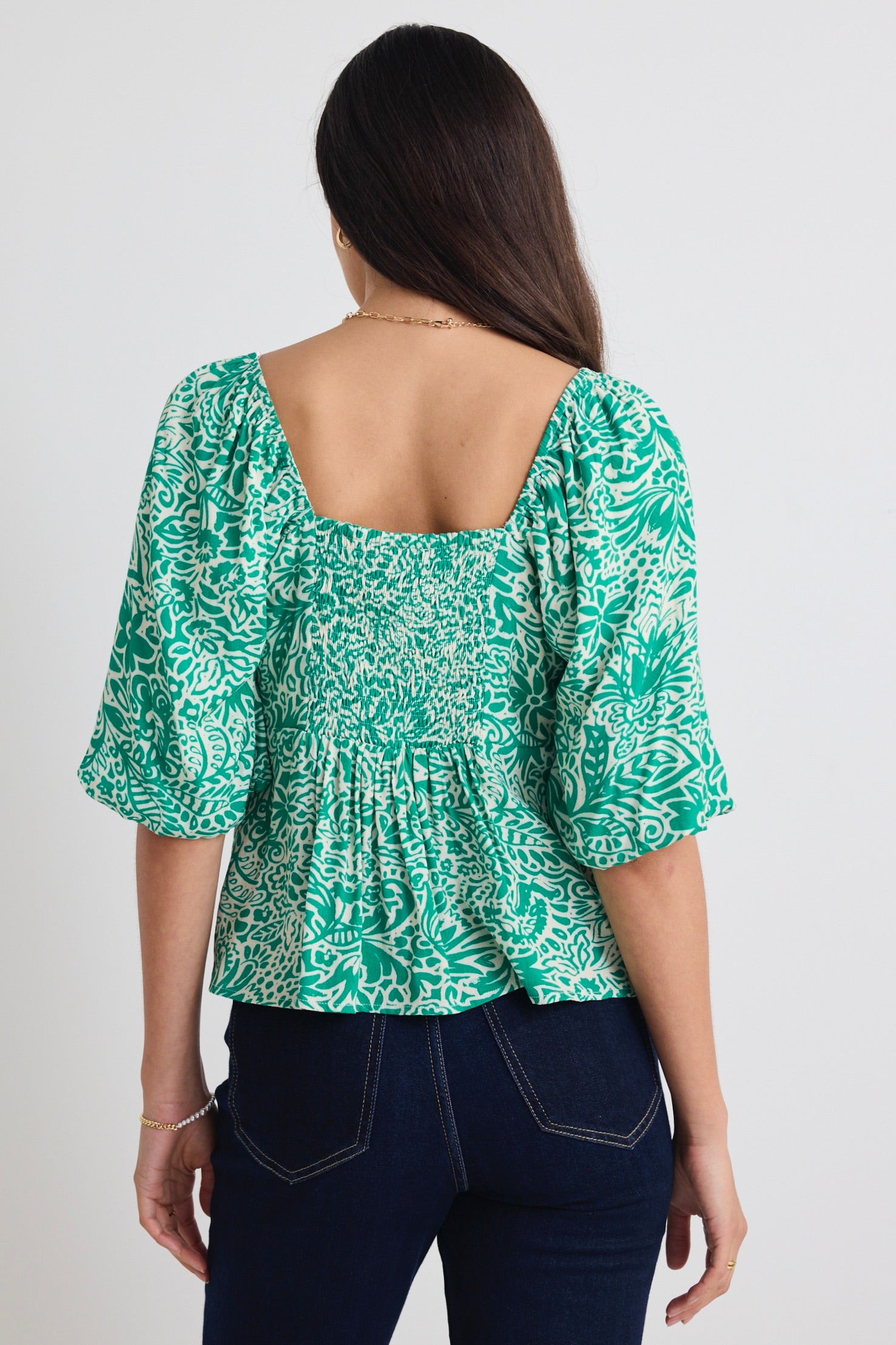 Amulet Green Batik Print Sweetheart Neck Short Sleeve Top - Stylish Floral Summer Blouse for Women, Perfect for Beach Vacations & Casual Outings