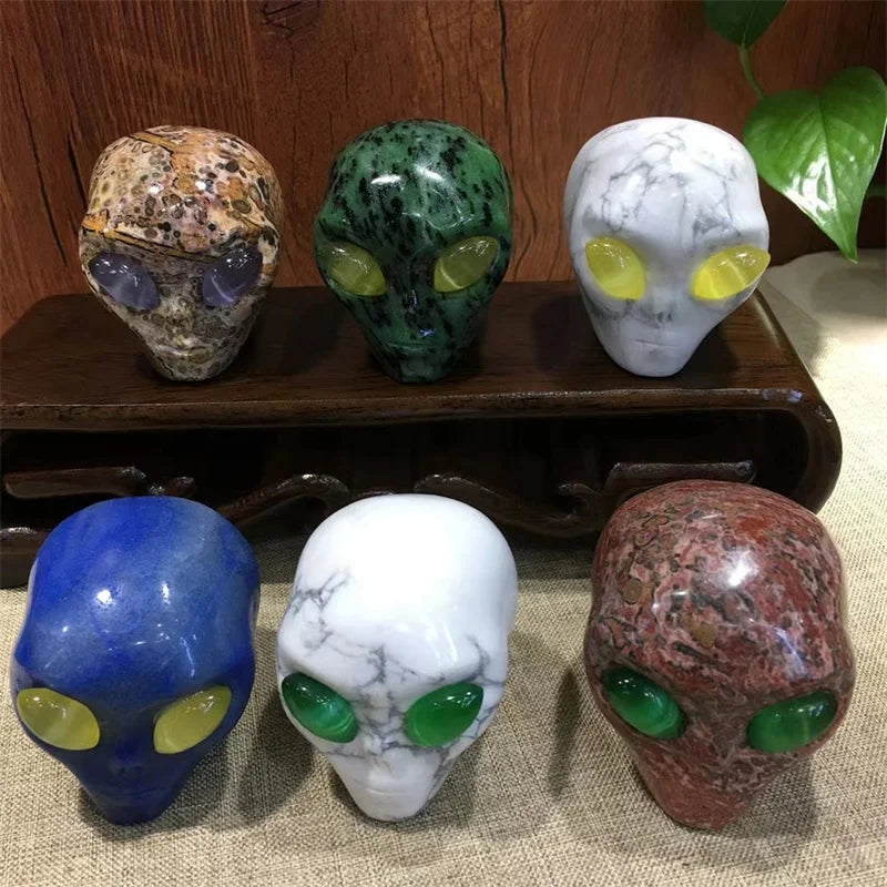 Natural Stone Carved Alien Skull Statue - Healing Crystal Decor, Gemstone Collection (1pc) - Perfect for Meditation, Home Decor & Spiritual Gifts