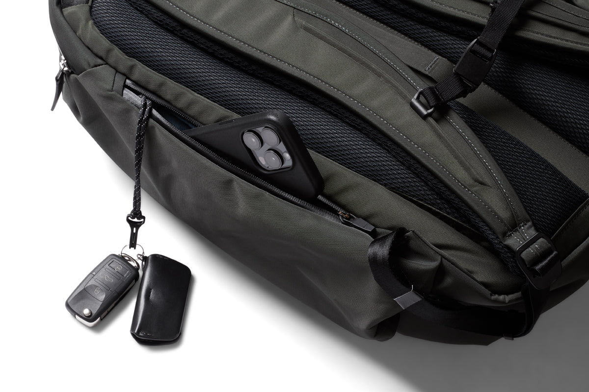 Bellroy Transit Workpack Pro 28L - Premium Waterproof Laptop Backpack for Business Travel & Commuting - Durable Work Bag with USB Charging Port & Spacious Storage for Men & Women
