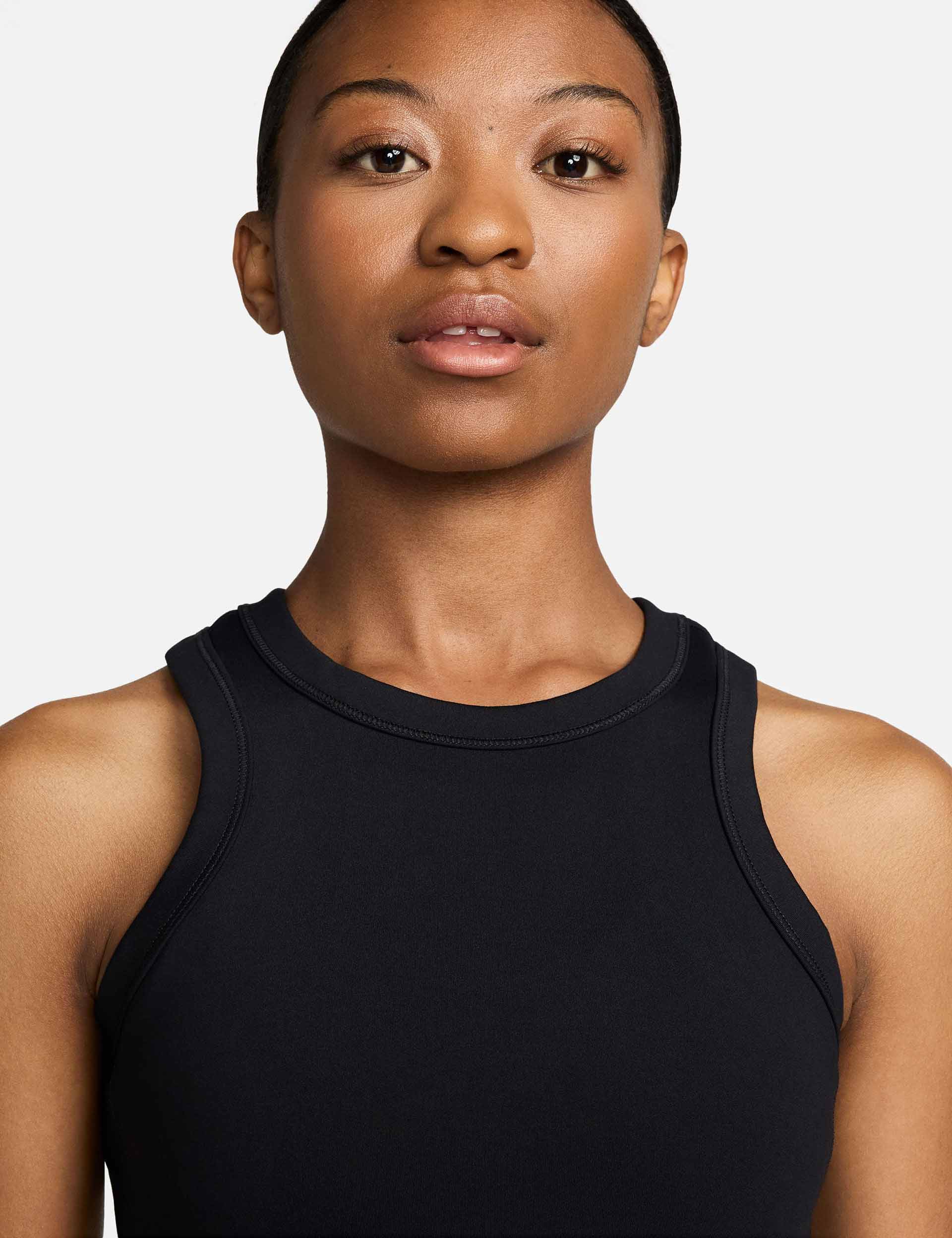 Dri-FIT Cropped Tank Top for Women - Moisture-Wicking, Breathable & Stretchy Workout Top - Black - Perfect for Gym, Yoga & Running