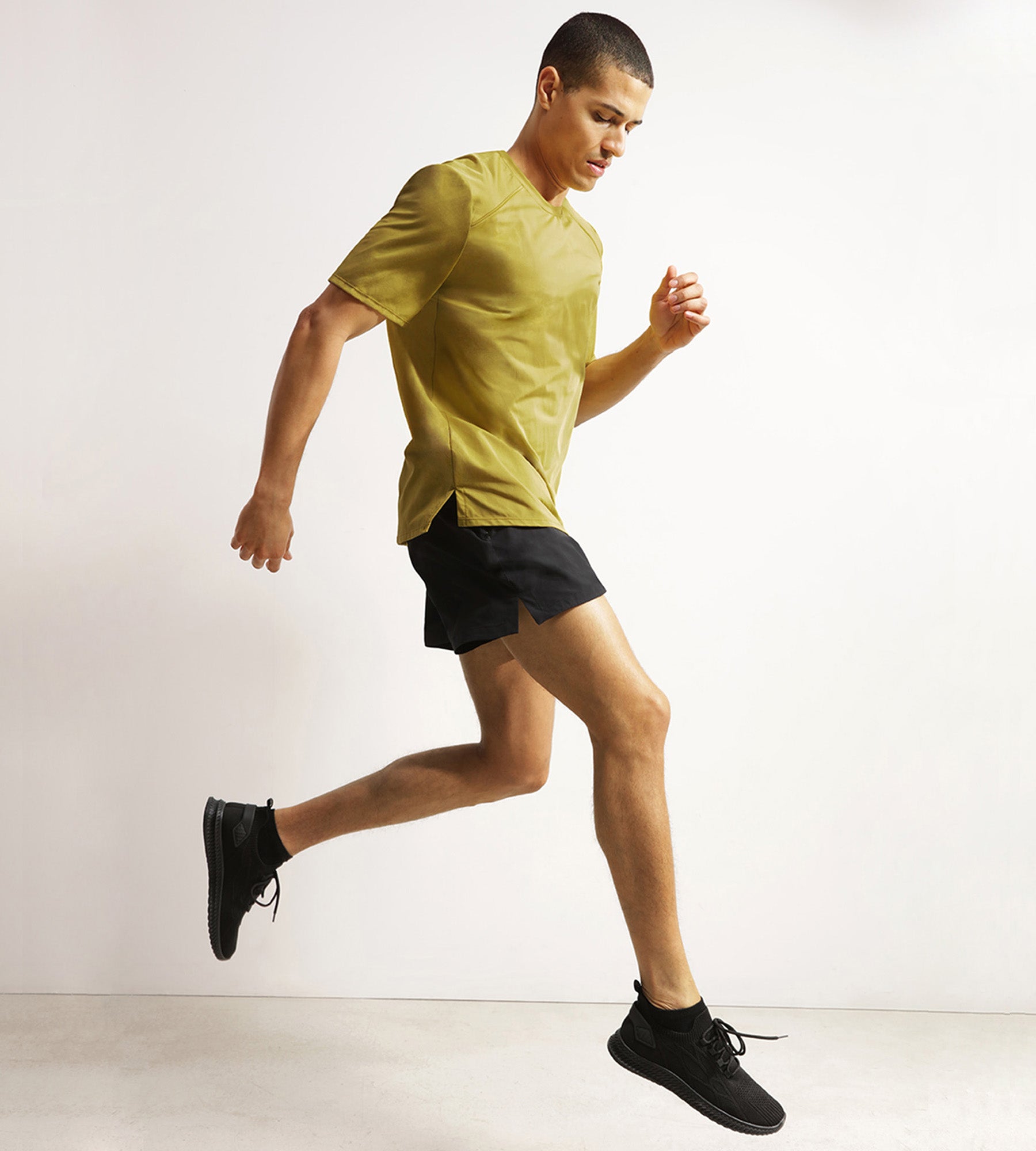 Breathable Olive Green Men's Sport T-Shirt - Lightweight & Moisture-Wicking for Gym, Running & Outdoor Activities
