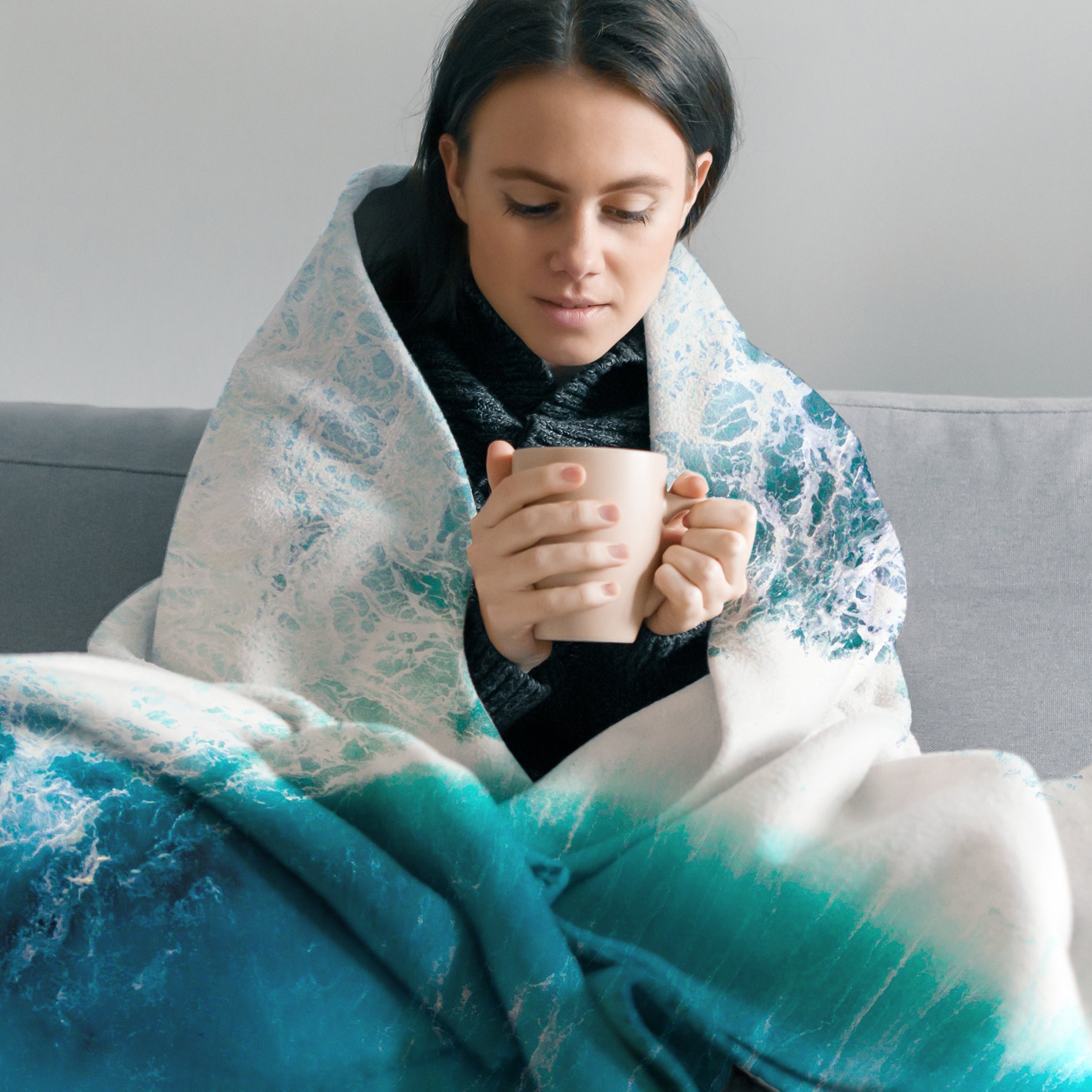 Soft & Cozy Wave Throw Blanket - Lightweight & Warm for Couch, Bed, or Outdoor Use - Perfect for Lounging, Camping, and Gifts