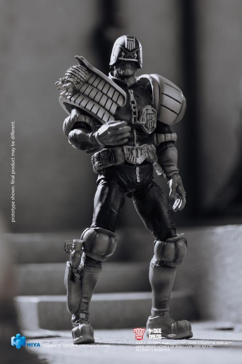 1/18 Scale HIYA 4-Inch Judge Dredd Action Figure - Exquisite Mini Collectible Series (Black & White Version) | Perfect for Display, Gifts & Comic Book Collections