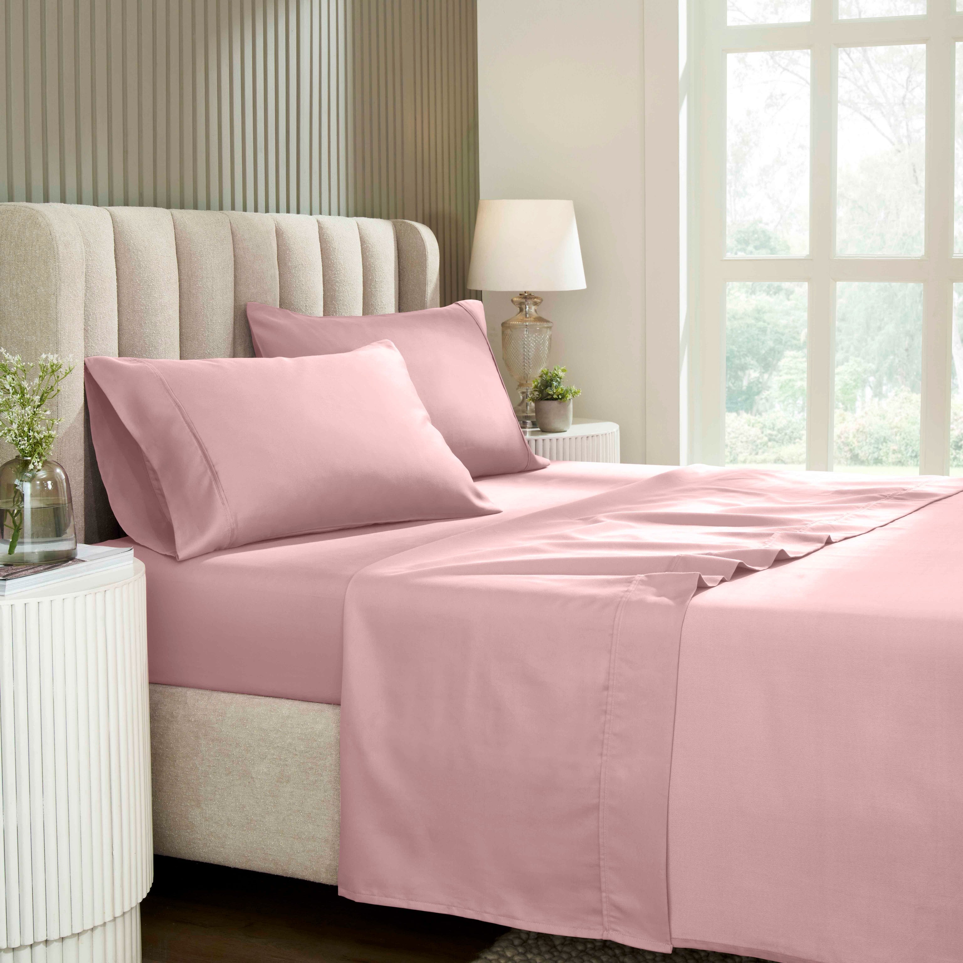 1200 Thread Count Cotton Rich Solid Deep Pocket Bed Sheet Set - Queen Size, Ultra Soft & Breathable - Perfect for Luxury Hotels, Guest Rooms & Master Bedrooms