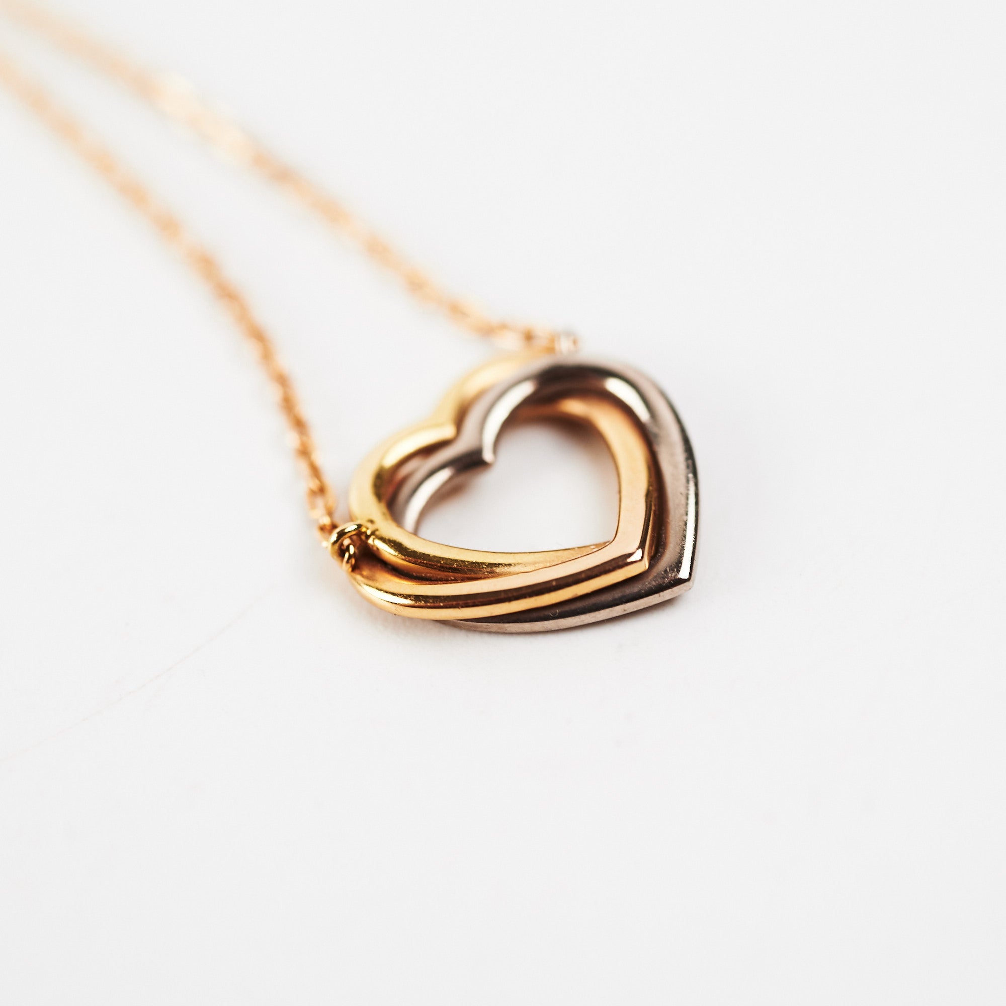 Vintage Cartier Open Heart Trinity Necklace 18K Gold - Elegant Jewelry Gift for Women, Perfect for Anniversaries & Special Occasions