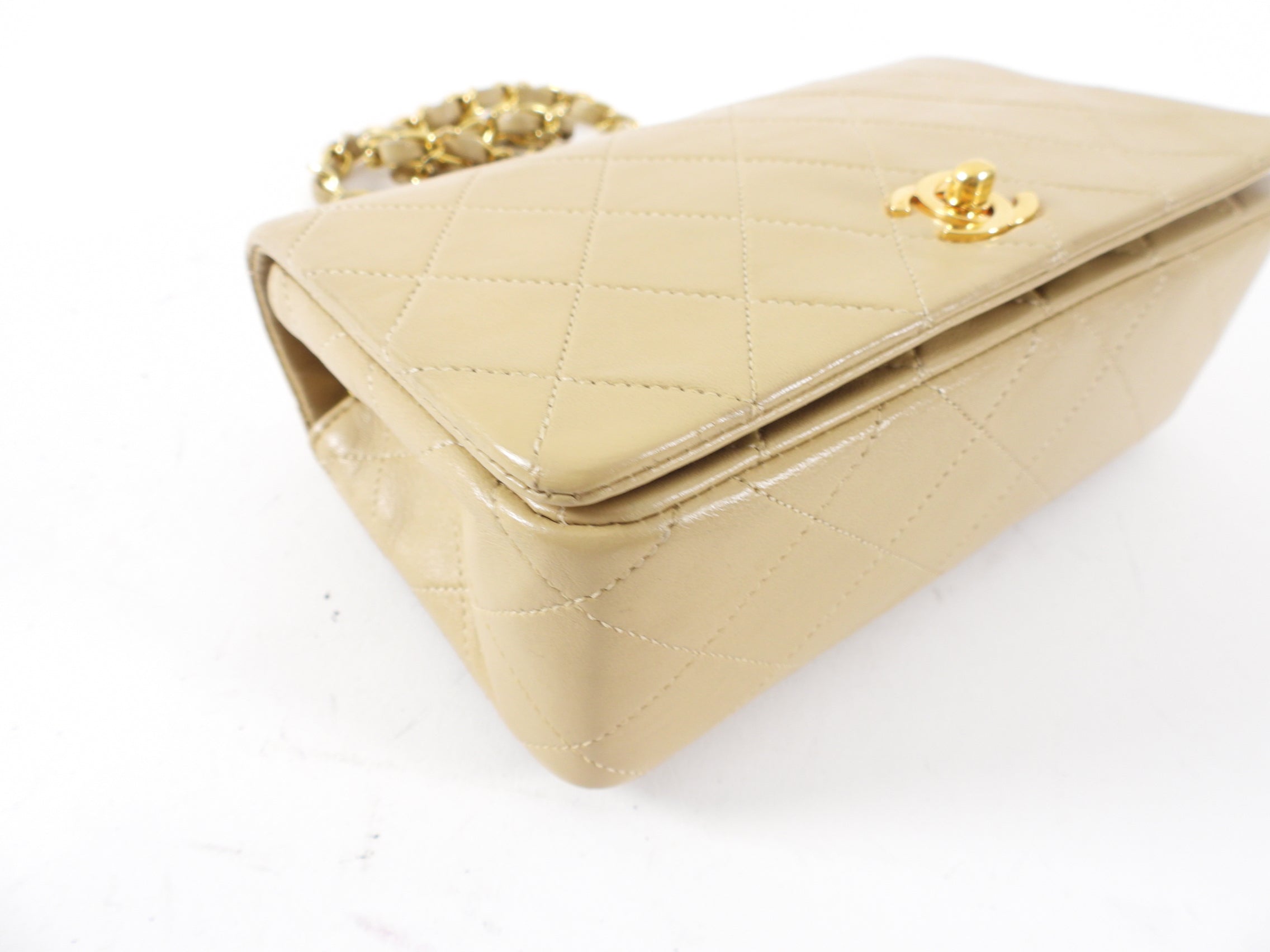 Vintage Chanel Classic Flap Bag 1989-1991 Beige Mini Quilted Leather with Gold Hardware - Luxury Crossbody Purse for Women, Perfect for Date Night & Special Occasions