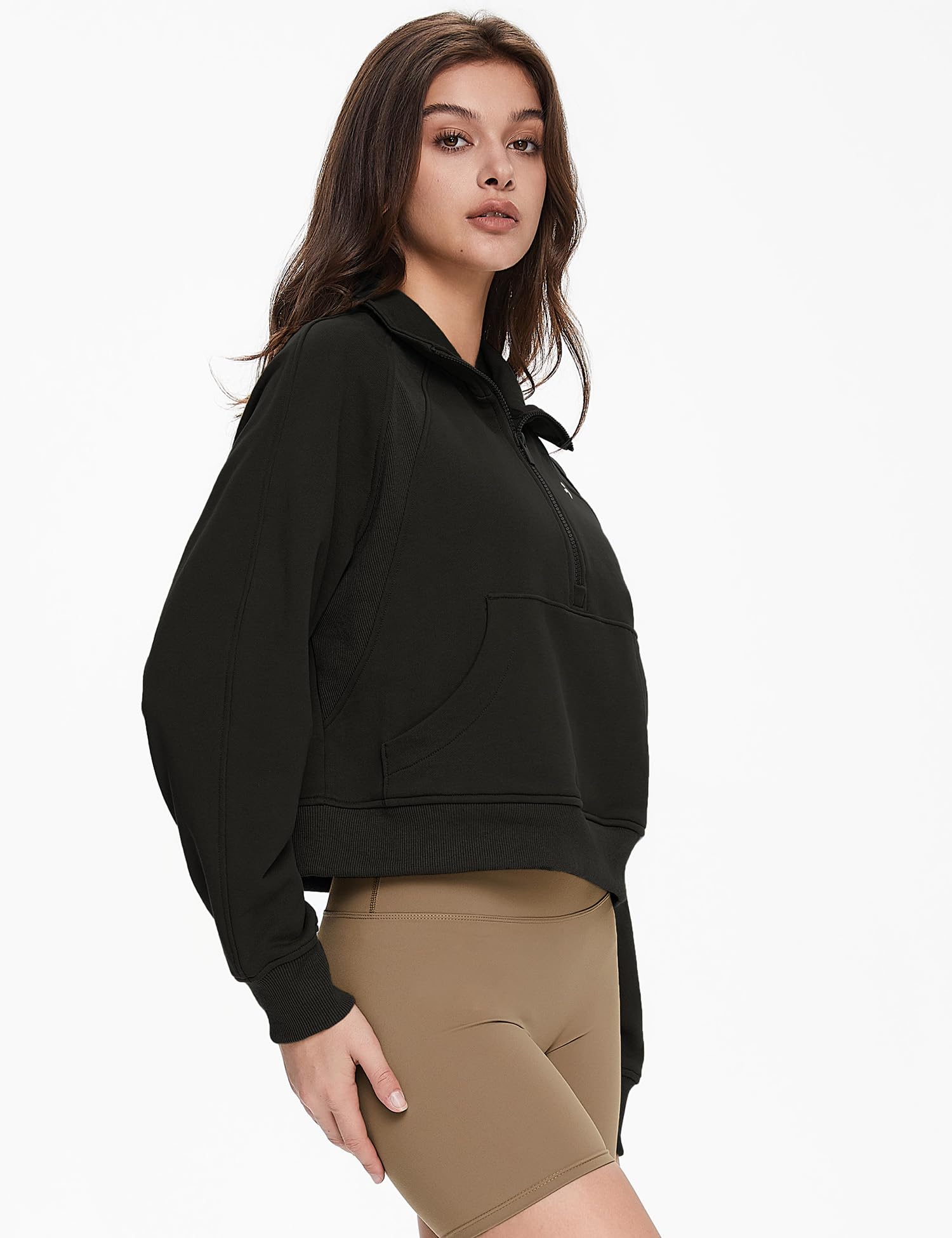 Orolay Women's Half Zip Cropped Sweatshirt - Long Sleeve Pullover Top with Pocket | 2024 Trendy Casual Outfit for Streetwear, Workout & Fall Layering