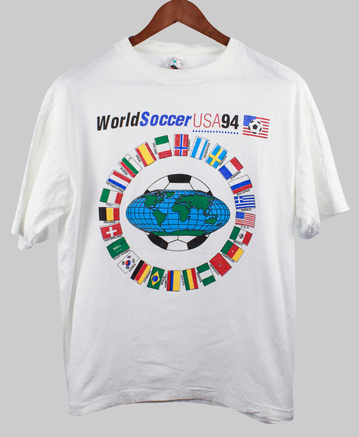 1994 World Soccer Vintage T-Shirt XL - Retro Soccer Fan Gift for Men - Perfect for Game Day & Casual Wear