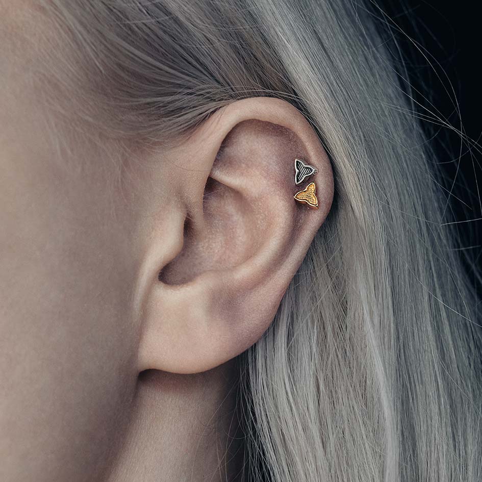 Gothic Trefoil Stud Earrings for Women - Silver Stainless Steel Punk Jewelry - Perfect for Halloween, Cosplay and Gothic Fashion Accessories