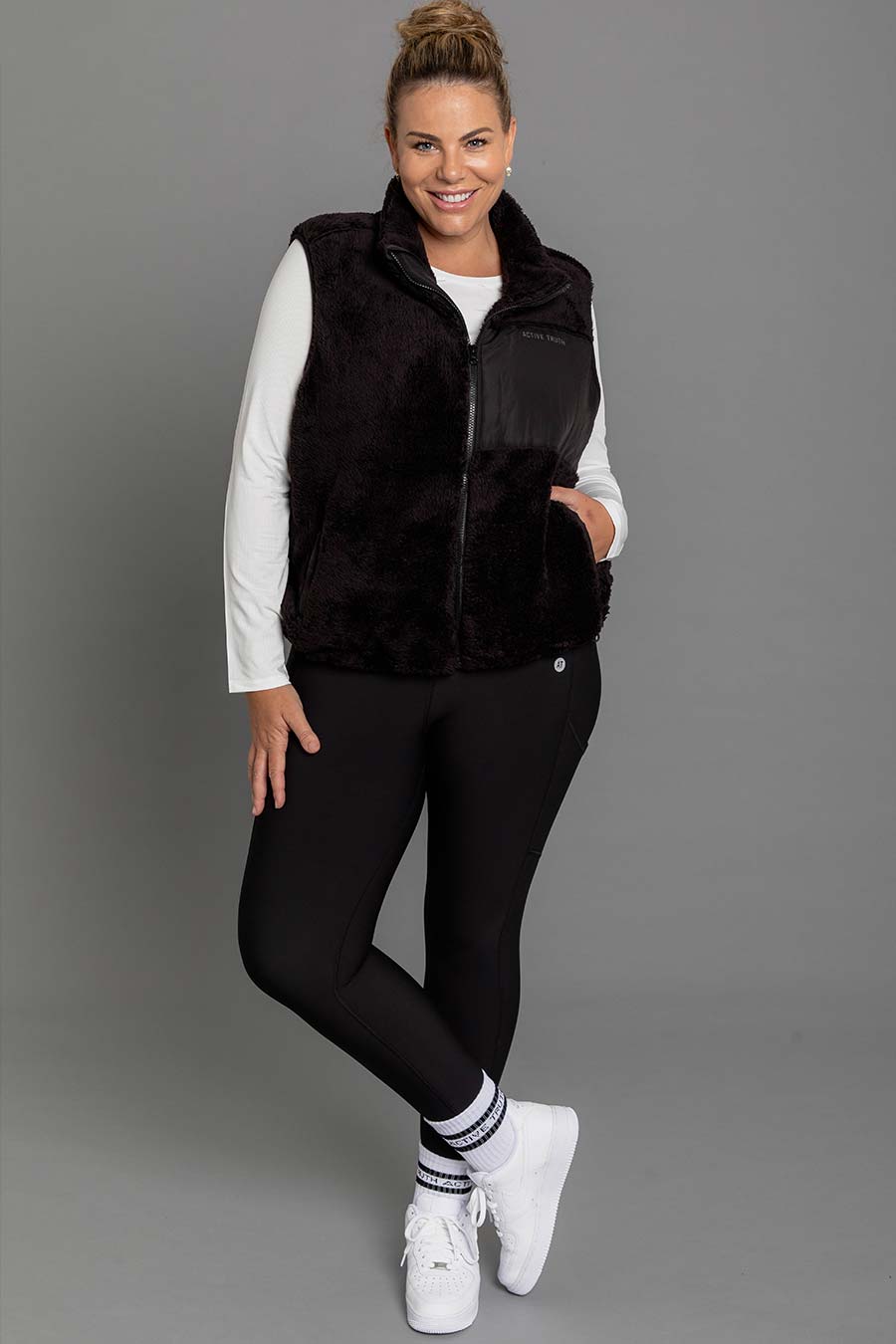 Tech Teddy Vest - Soft & Warm Fleece Vest for Men & Women - Cozy Winter Layering for Outdoor Activities & Casual Wear