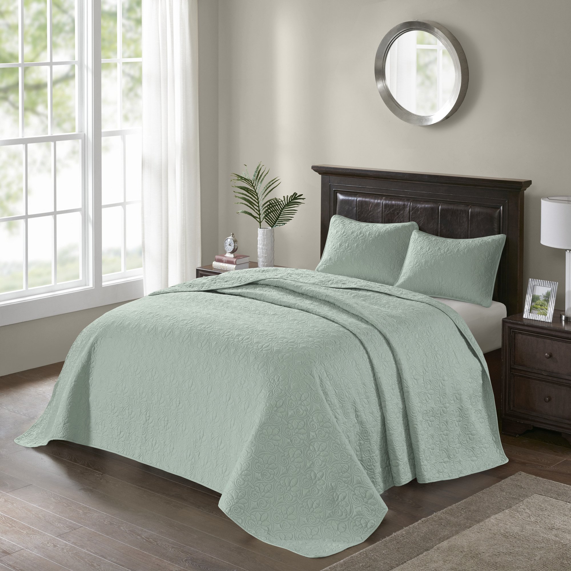 Madison Park Quebec King Size Quilt Set - Ultra Soft Microfiber Bedding, 3-Piece Seafoam Damask Pattern - Perfect for Master Bedroom, Guest Room & Cozy Home Decor