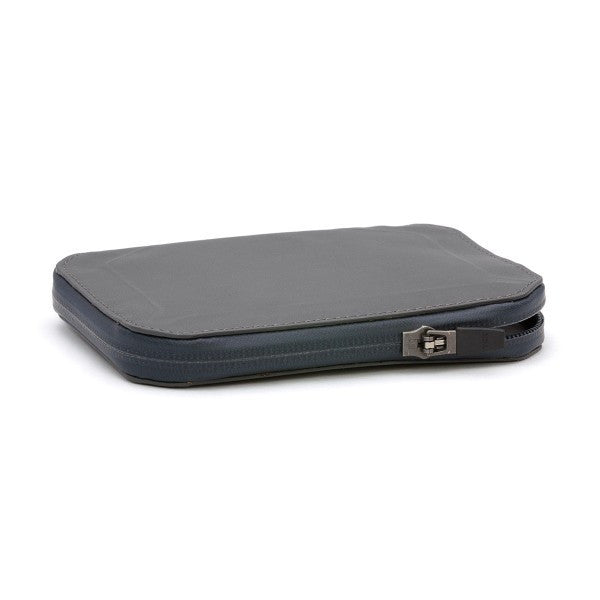 Bellroy Elements Travel Wallet - RFID Blocking Slim Leather Wallet for Men & Women | Perfect for Air Travel, Business Trips & Everyday Use