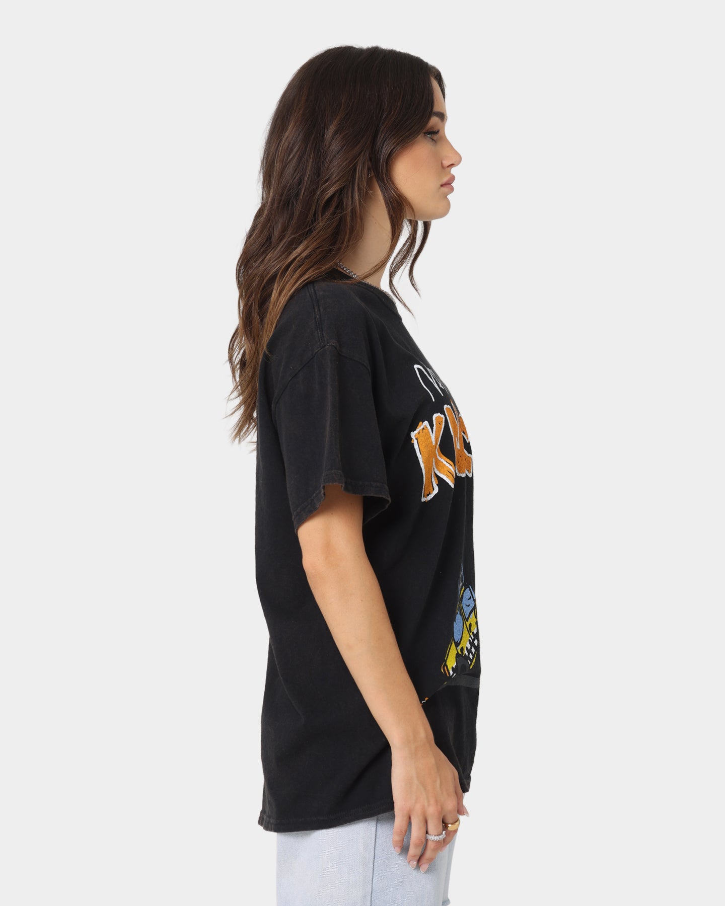 New York Knicks T-Shirt for Men - NBA Basketball Fan Apparel - Black Wash Cotton Tee - Perfect for Game Day, School, and Casual Wear