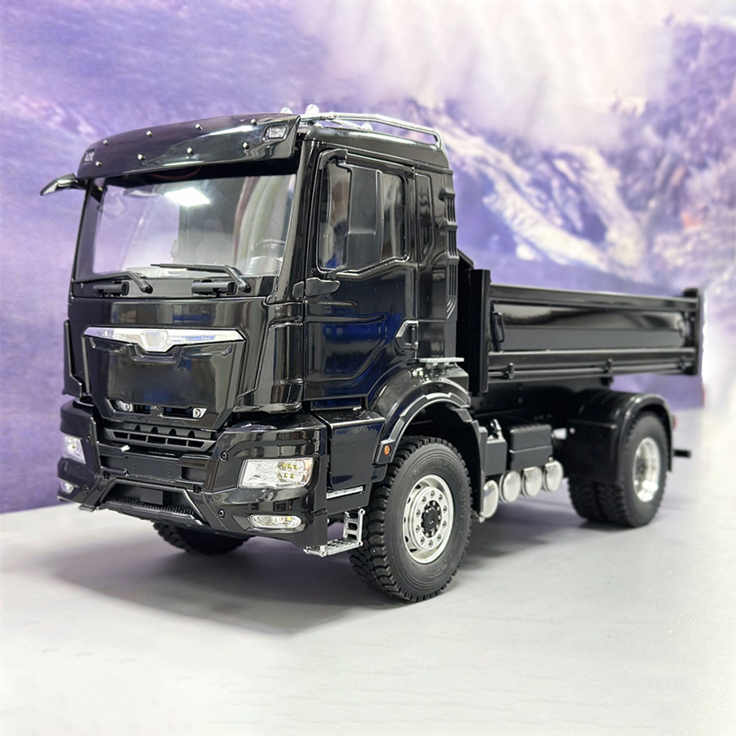 1/14 Scale 4x4 RC Hydraulic Dumper Truck - 4WD Remote Control Construction Vehicle with Metal Cabin, LED Lights & Sound Effects - Realistic Tipper Car Model for Adults & Kids (Ideal for Construction Site Play, Collecting & Off-Road Racing)