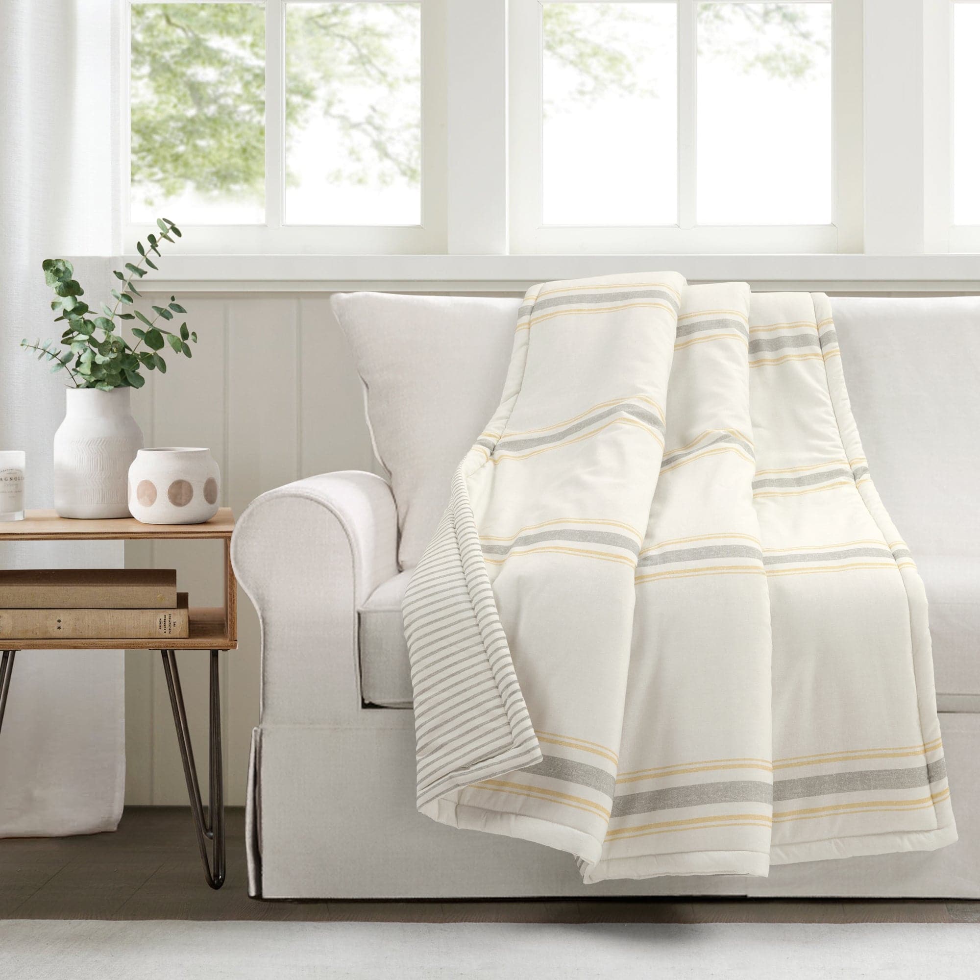 Farmhouse Stripe Throw Blanket - Soft Cozy Knit Accent Blanket for Couch, Bed & Home Decor - Perfect for Living Room, Bedroom & Seasonal Decorations
