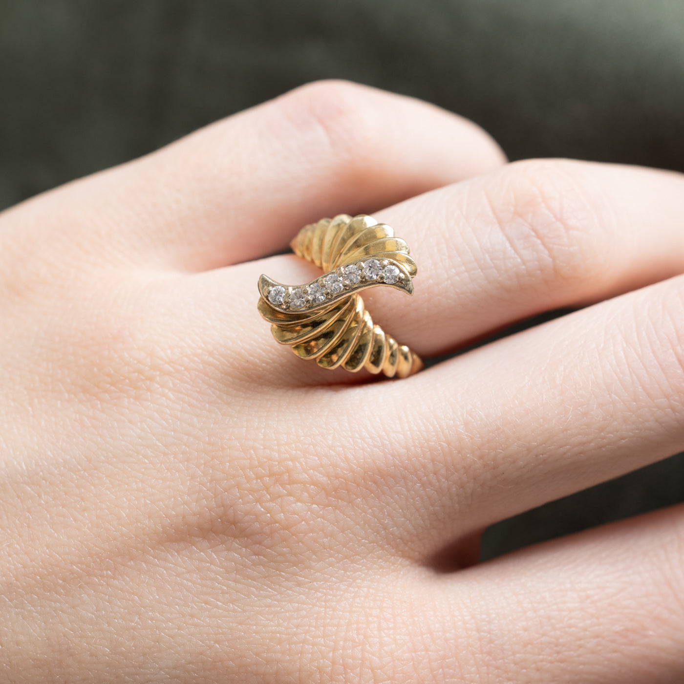 Elegant Diamond Accent Cocktail Ring - 0.13ctw Sparkling Stones - Size 5.25 - Perfect for Evening Parties, Weddings & Special Occasions
