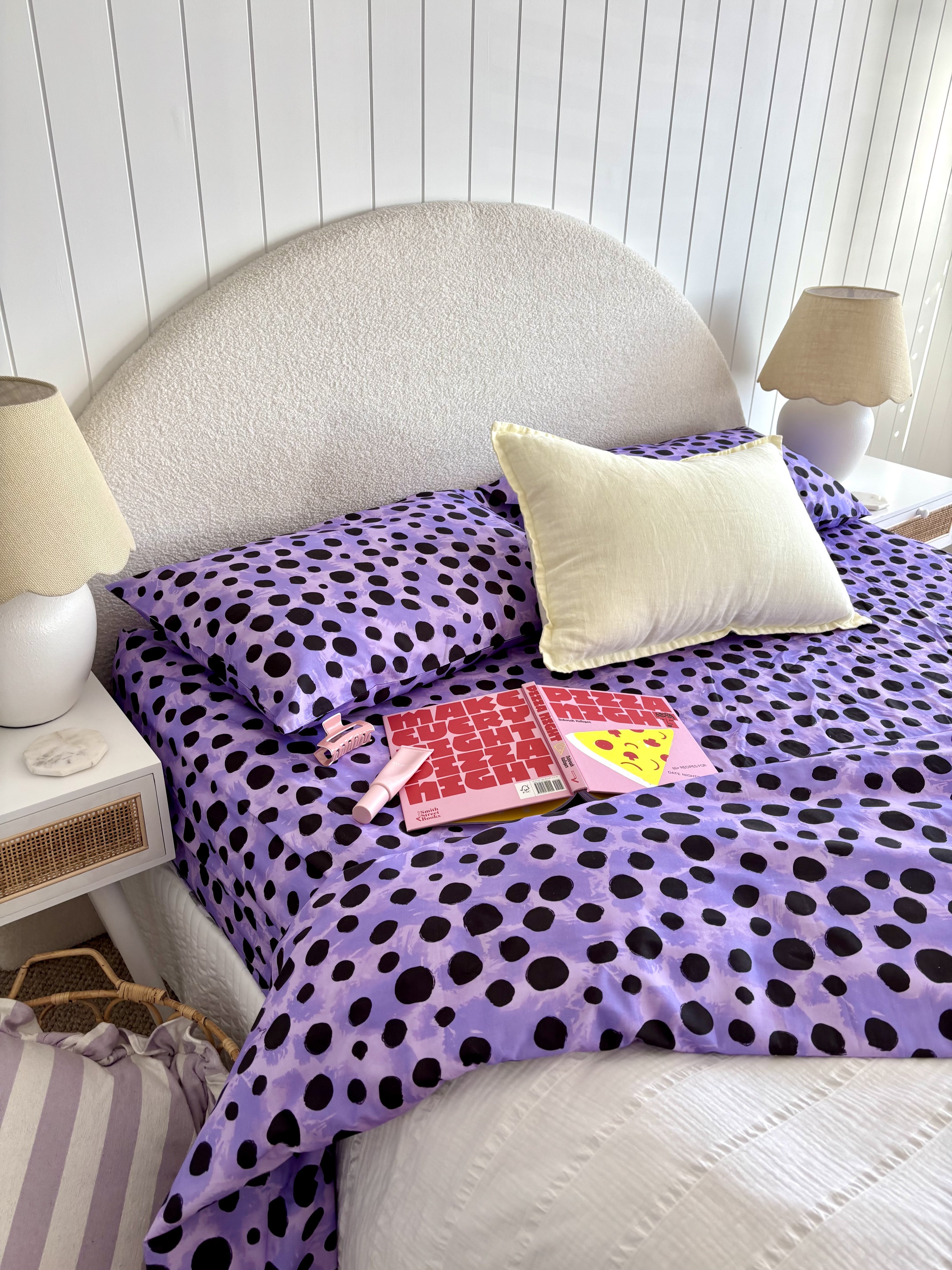 Kasey Rainbow Purple Cheetah Print Sheet Set - Soft Luxury Bedding for Queen Size Beds - Perfect for Modern Bedrooms & Guest Rooms