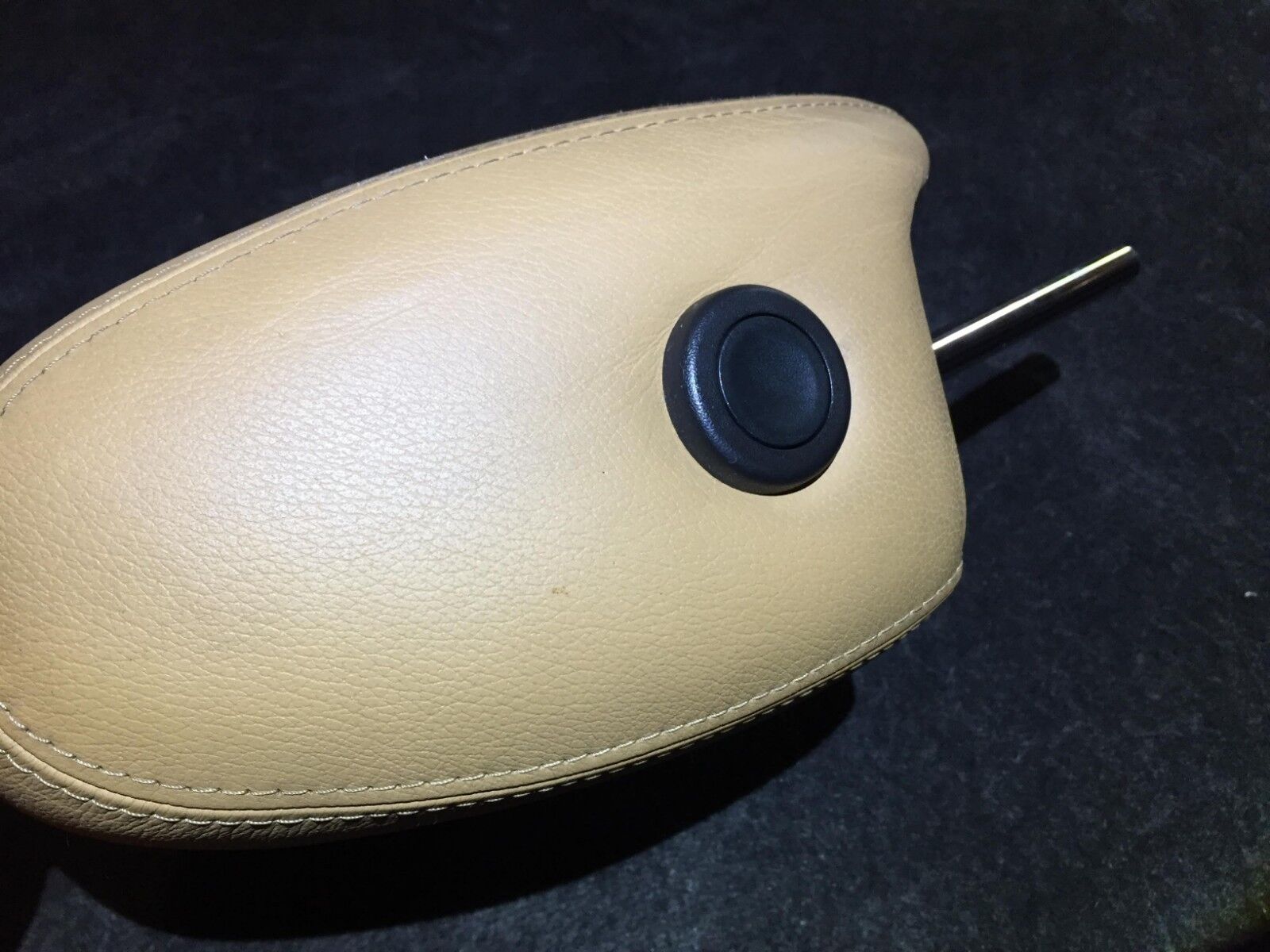 Genuine OEM Porsche Cayenne 03 04 06 Left Front Driver Seat Leather Headrest - Perfect Replacement for Worn or Damaged Headrests - Ideal for Car Interior Upgrades & Comfort Enhancement