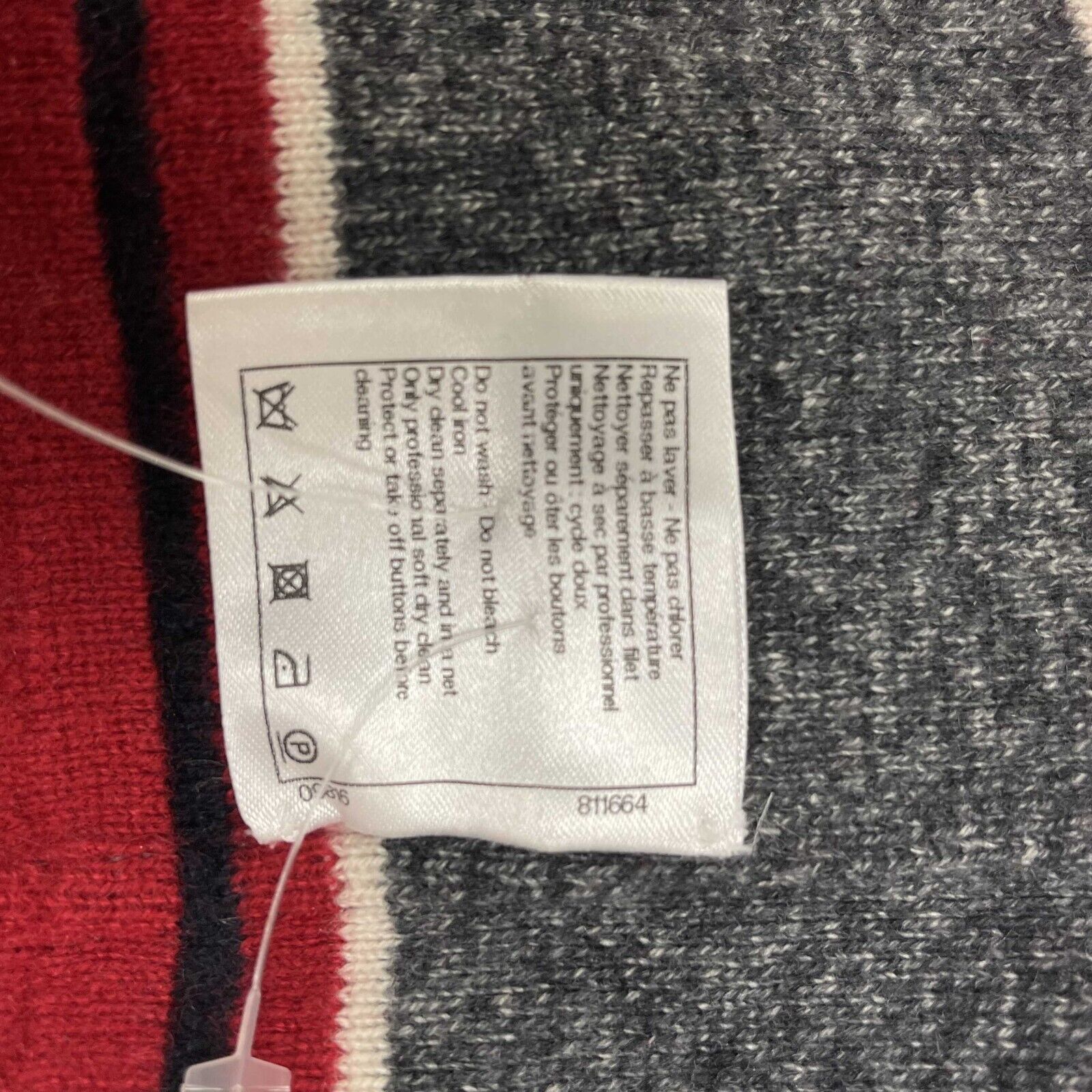 Chanel Paris Dallas Pullover Sweater - Gray & Red - Size XS (34) | Women's Luxury Knitwear for Fall & Winter Fashion