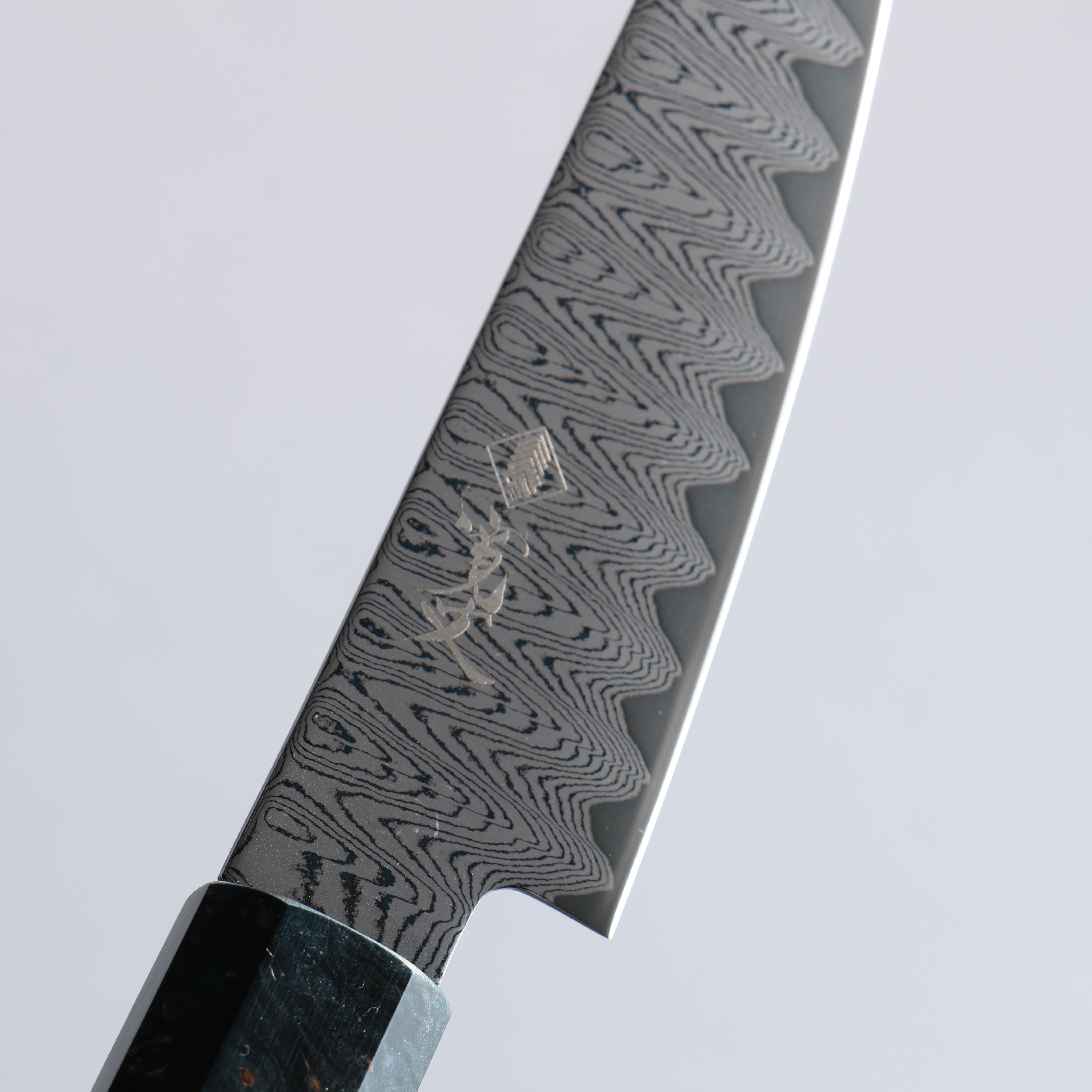 VG10 Damascus Petty Knife 105mm - Japanese Utility Knife with Migaki Finish & Dark Blue Stabilized Wood Handle - Perfect for Slicing, Peeling, and Precision Cutting in the Kitchen