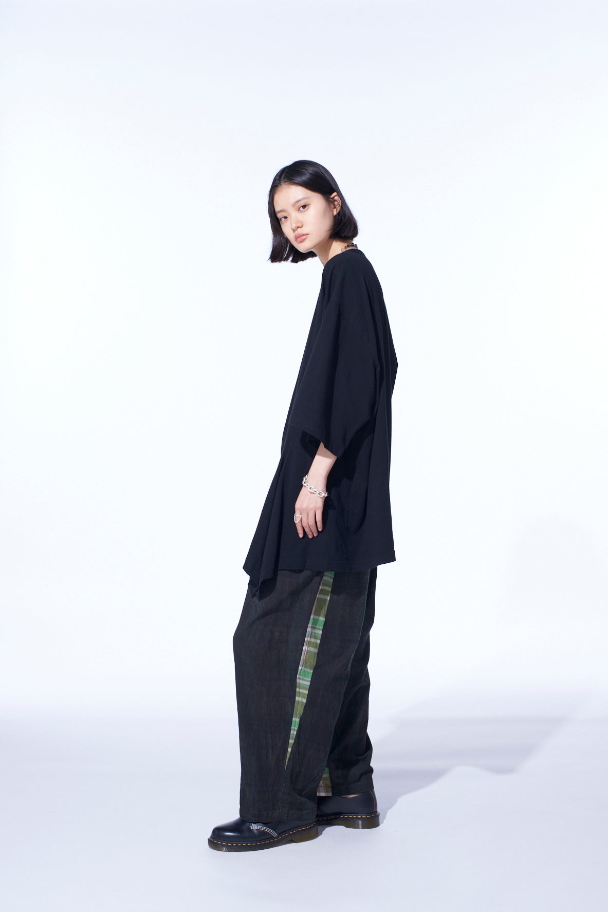 Soft Cotton Jersey Fabric Switch H/S Draped T-Shirt for Women - Comfortable Casual Wear for Everyday Outfits and Layering