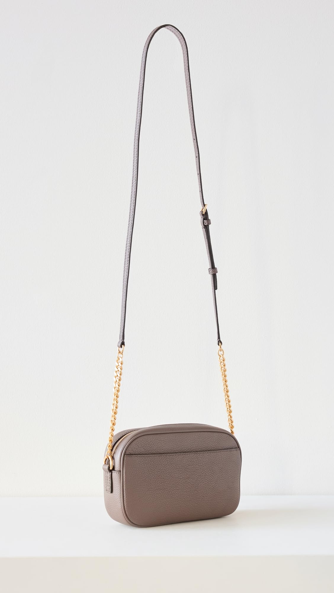 Tory Burch Women's McGraw Camera Bag - Stylish Leather Crossbody Purse for Everyday Use, Travel & Work | Compact Shoulder Bag with Adjustable Strap