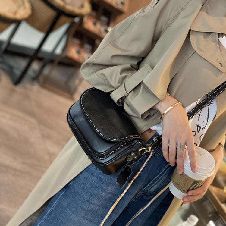 Stylish Leather Flap Crossbody Bag for Women - Fashionable Shoulder Purse for Daily Use, Travel & Shopping