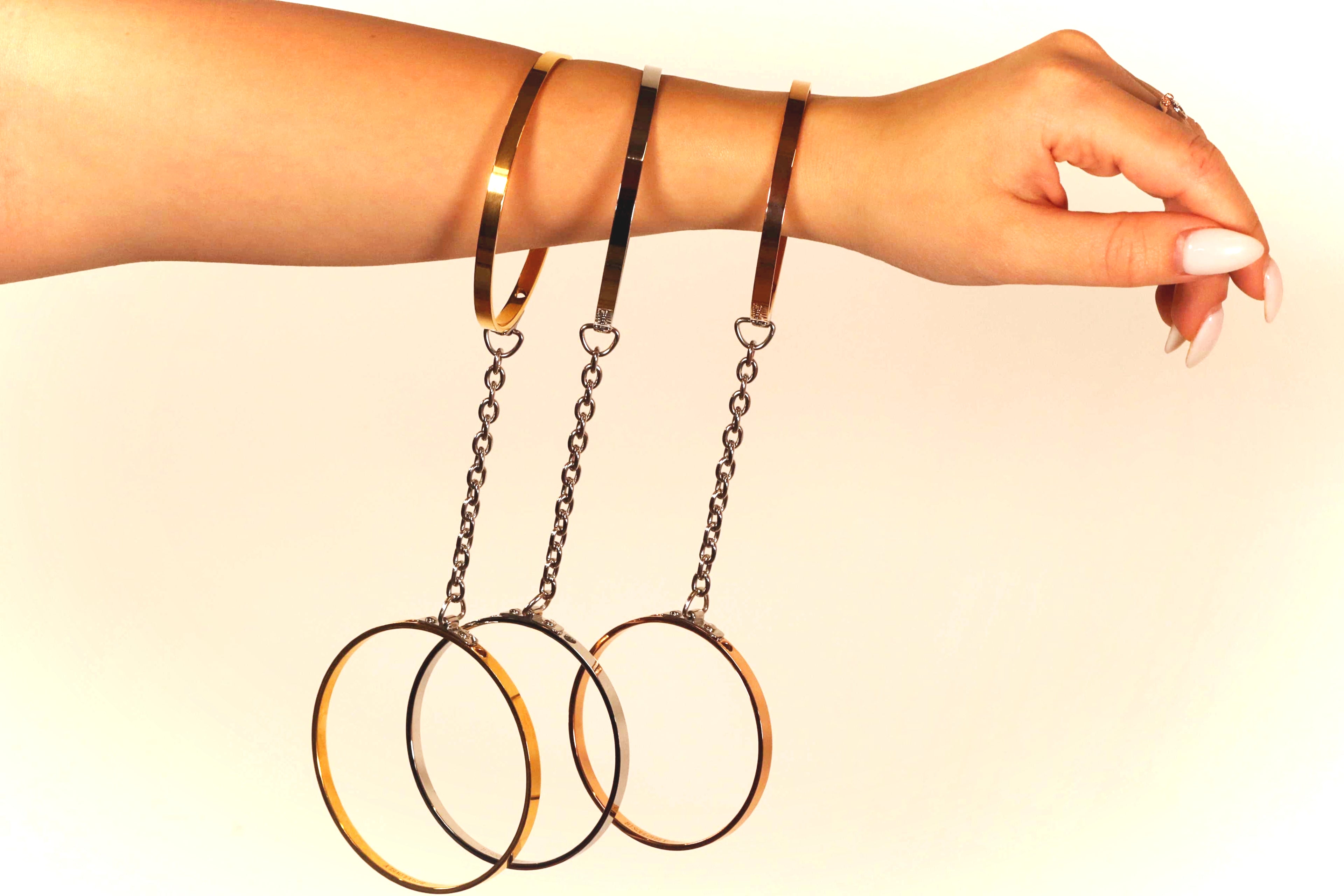 Handcuffs for Couples - Romantic Restraints for Adults - Perfect for Role Play, BDSM & Spicing Up Your Love Life