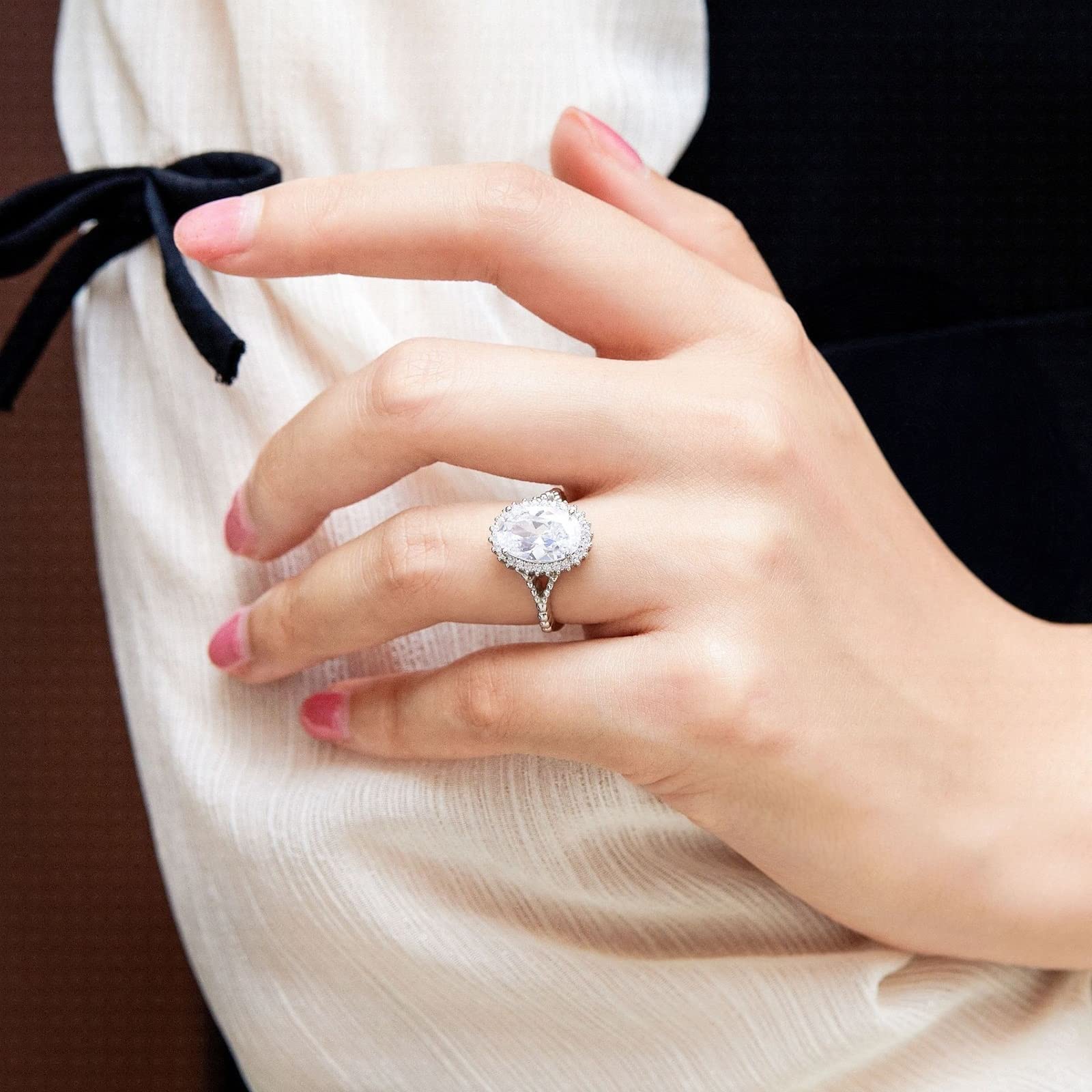 Elegant Oval Cubic Zirconia Sterling Silver Engagement & Wedding Ring Set for Women - Perfect for Proposals, Anniversaries and Bridal Jewelry