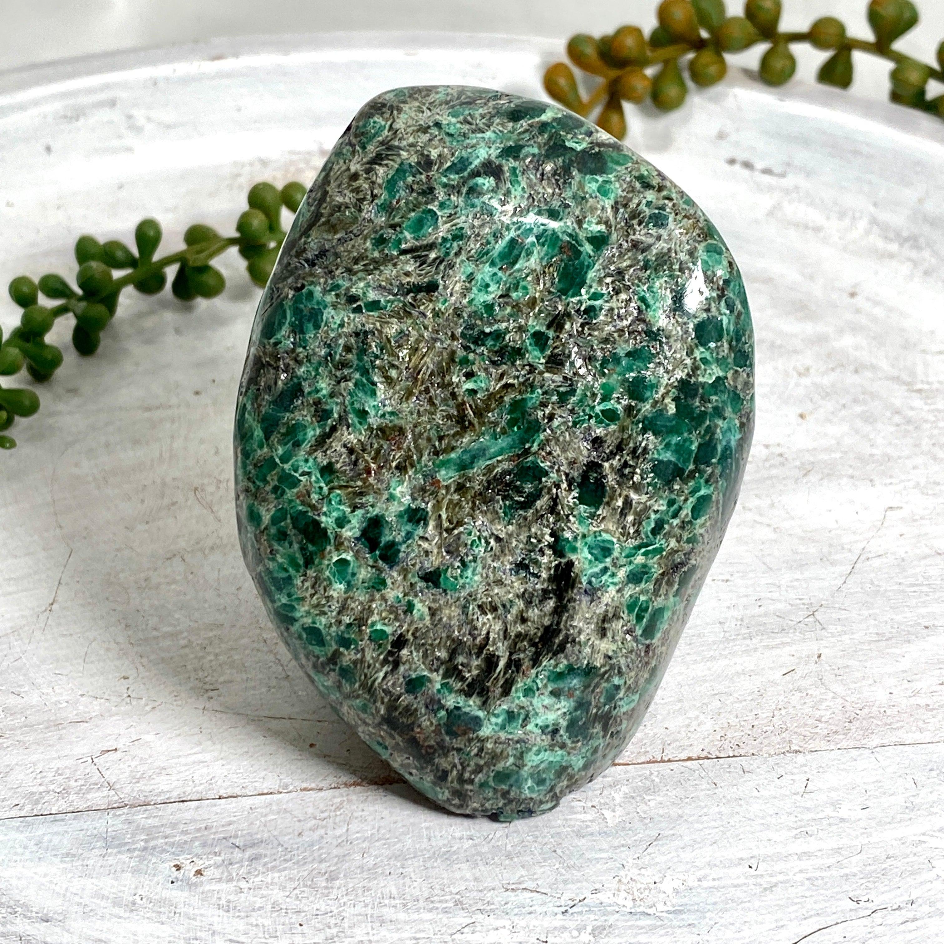 Natural Emerald Gemstone Freeform Pendant - Polished Green Emerald Jewelry for Necklace Making, Healing Crystal & Spiritual Gifts | Boho Chic, Meditation, Energy Work