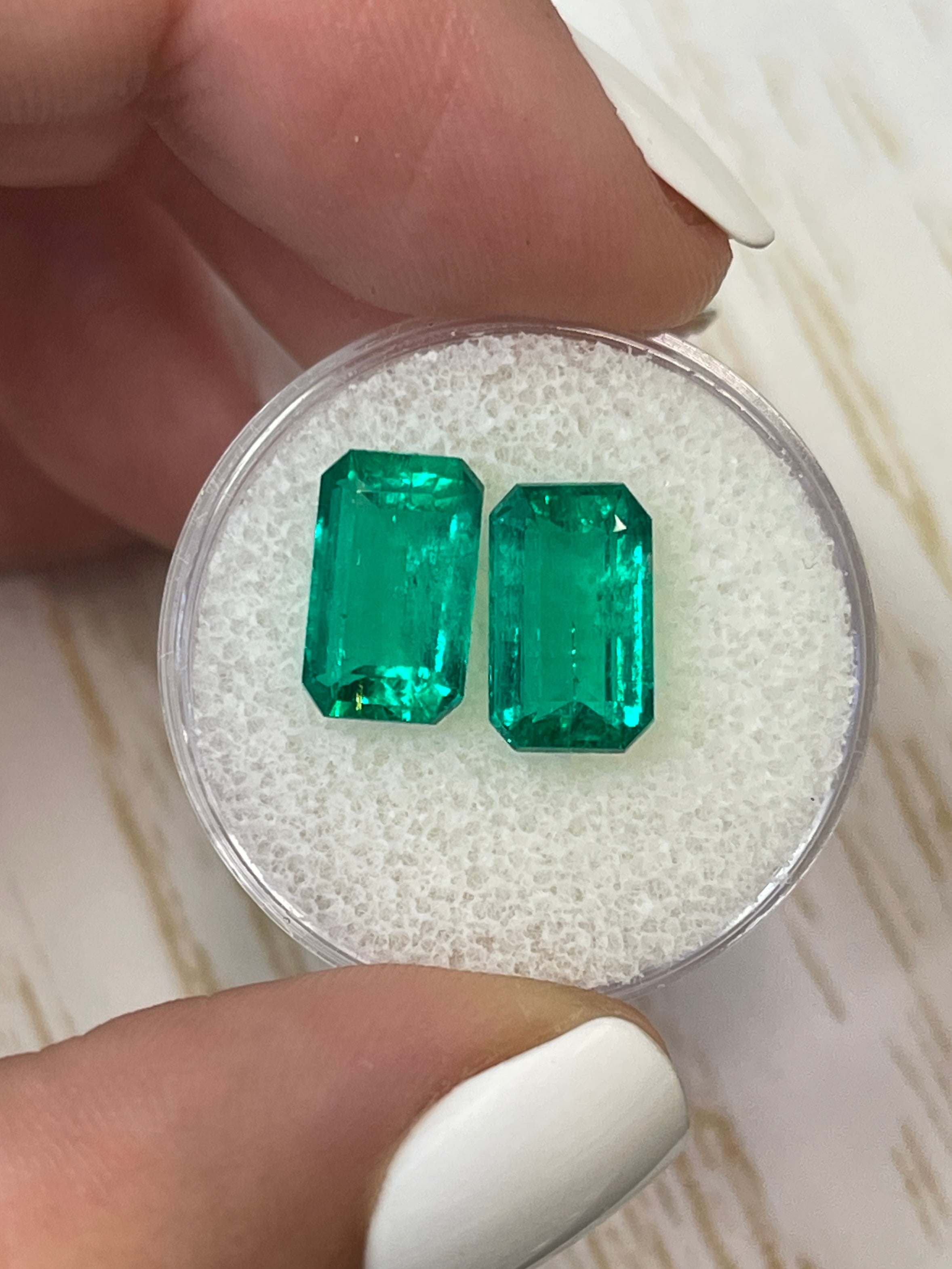 5.63tcw GIA Certified 11x7mm Loose Colombian Emerald Gemstones - Emerald Cut Fine Matching Pair for Jewelry Making, Engagement Rings & Luxury Gifts