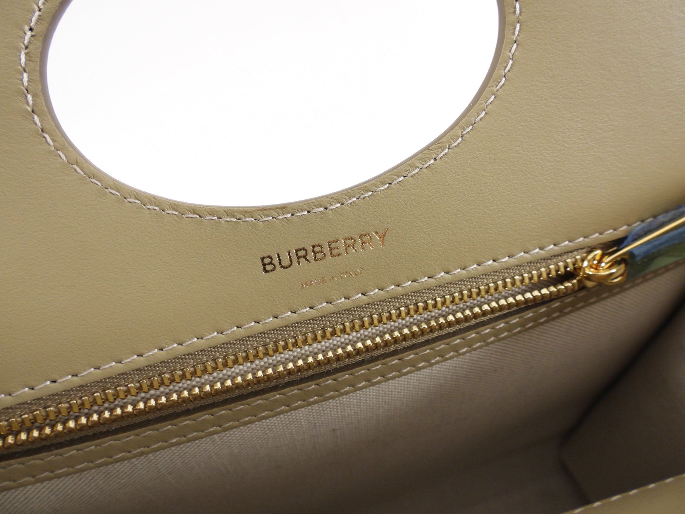 Burberry Small Pocket Bag in Ecru & Toile Canvas | Crossbody Shoulder Bag for Women | Perfect for Everyday Use, Travel & Date Nights