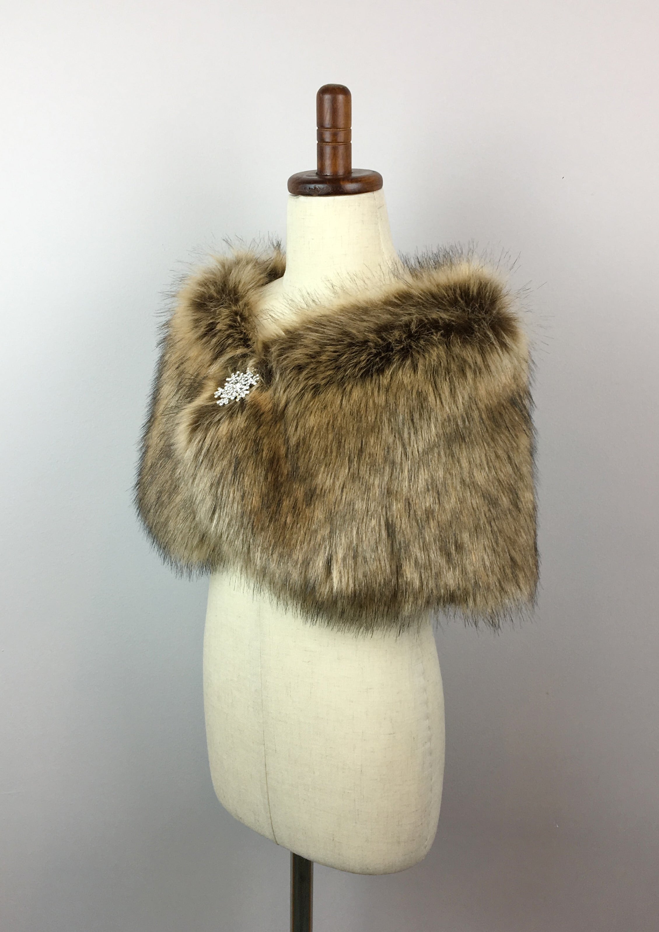 Brown Flower Girl & Junior Bridesmaid Fur Shawl for Kids | Soft Winter Wrap for Weddings & Special Occasions | Elegant Accessory for Flower Girls & Bridal Party (Kid Brw03)