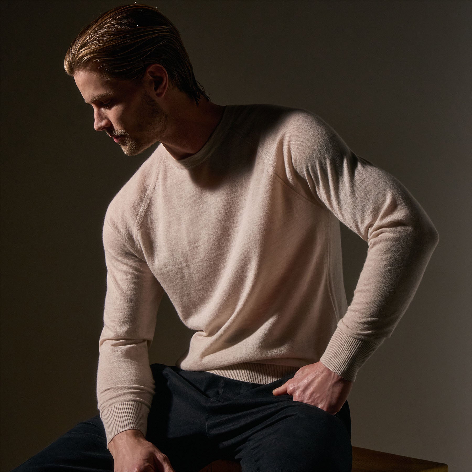 Luxury Ultrafine Cashmere Crew Neck Sweater for Women - Soft & Warm Winter Pullover - Perfect for Office, Travel & Casual Wear