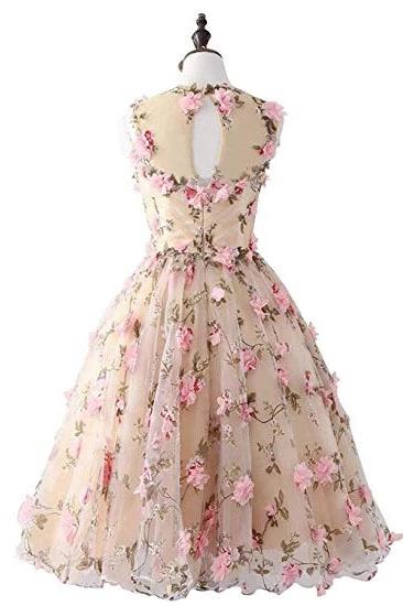 Elegant Open Back Lace Flower Homecoming Dresses | Short Prom Dresses for Women | CM743 | Perfect for Parties, Dances & Special Occasions