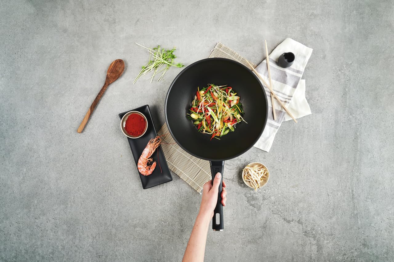ZWILLING Madura Plus Forged 12-inch Nonstick Fry Pan | Premium Heat Distribution for Perfect Searing & Browning | Oven Safe & Scratch Resistant | Easy to Clean | Ideal for Steak, Eggs, Pancakes & Everyday Cooking