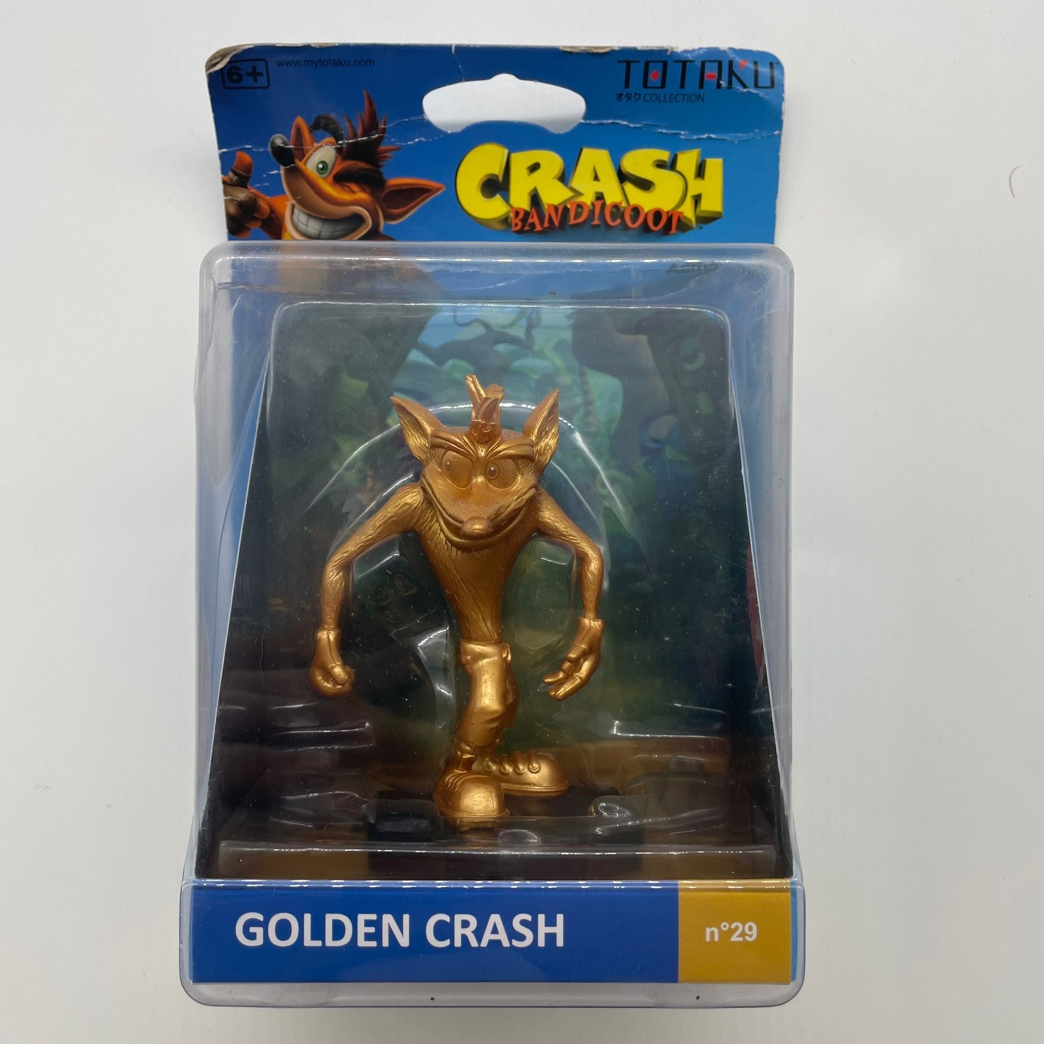 Golden Crash Bandicoot Totaku Figure N°29 - Nintendo Amiibo Compatible - Perfect for Gaming Collectors & Display Shelves